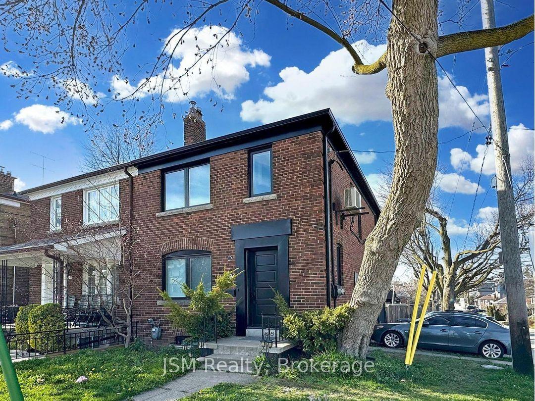 Photo 3 of Unit Lower, 26 Rogers Road S, Toronto, Oakwood Village — HOMEH