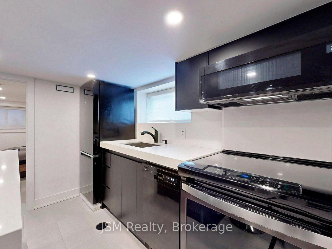 Photo 8 of Unit Lower, 26 Rogers Road S, Toronto, Oakwood Village — HOMEH