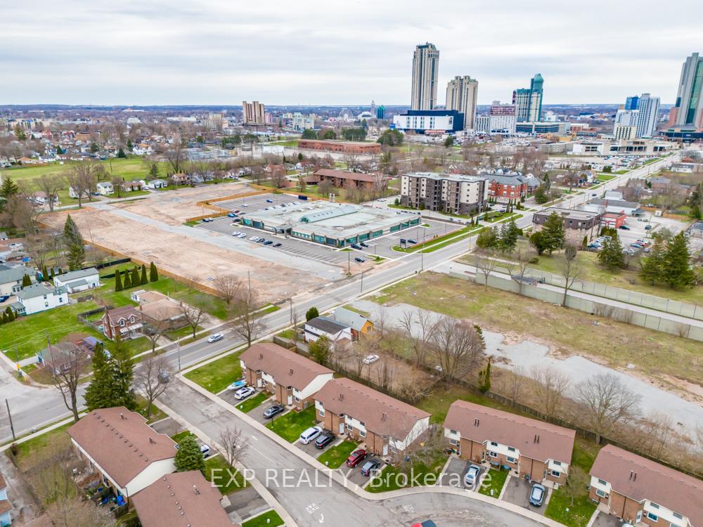 Photo 25 of 5938 Dunn Street, Niagara Falls, Arad/Fallsview — HOMEH
