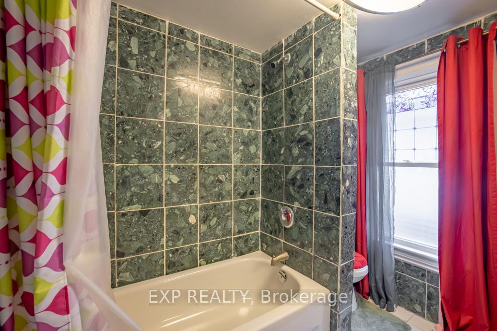 Photo 13 of 5938 Dunn Street, Niagara Falls, Arad/Fallsview — HOMEH
