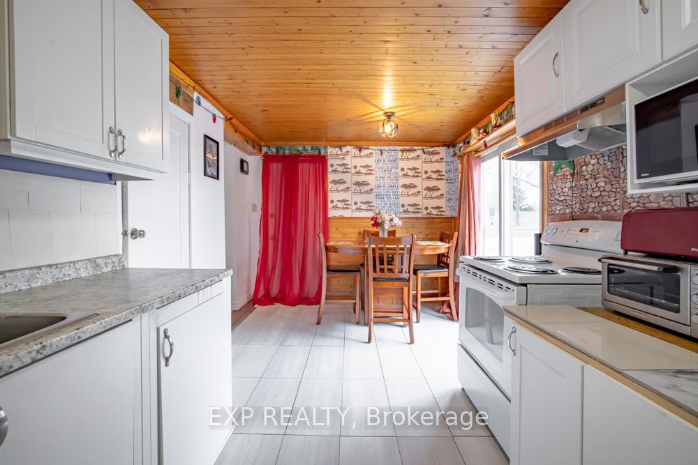 Photo 5 of 5938 Dunn Street, Niagara Falls, Arad/Fallsview — HOMEH