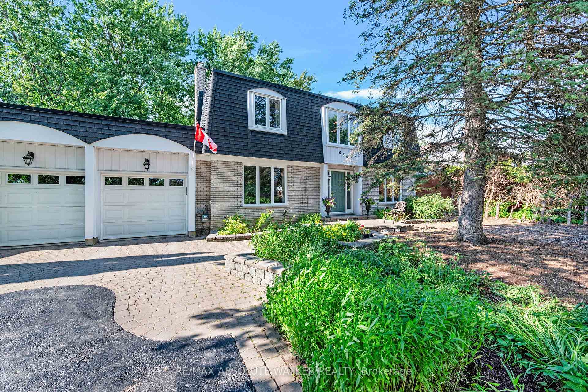 Photo 5 of 535 Buchanan Crescent, Ottawa, Beacon Hill North — HOMEH