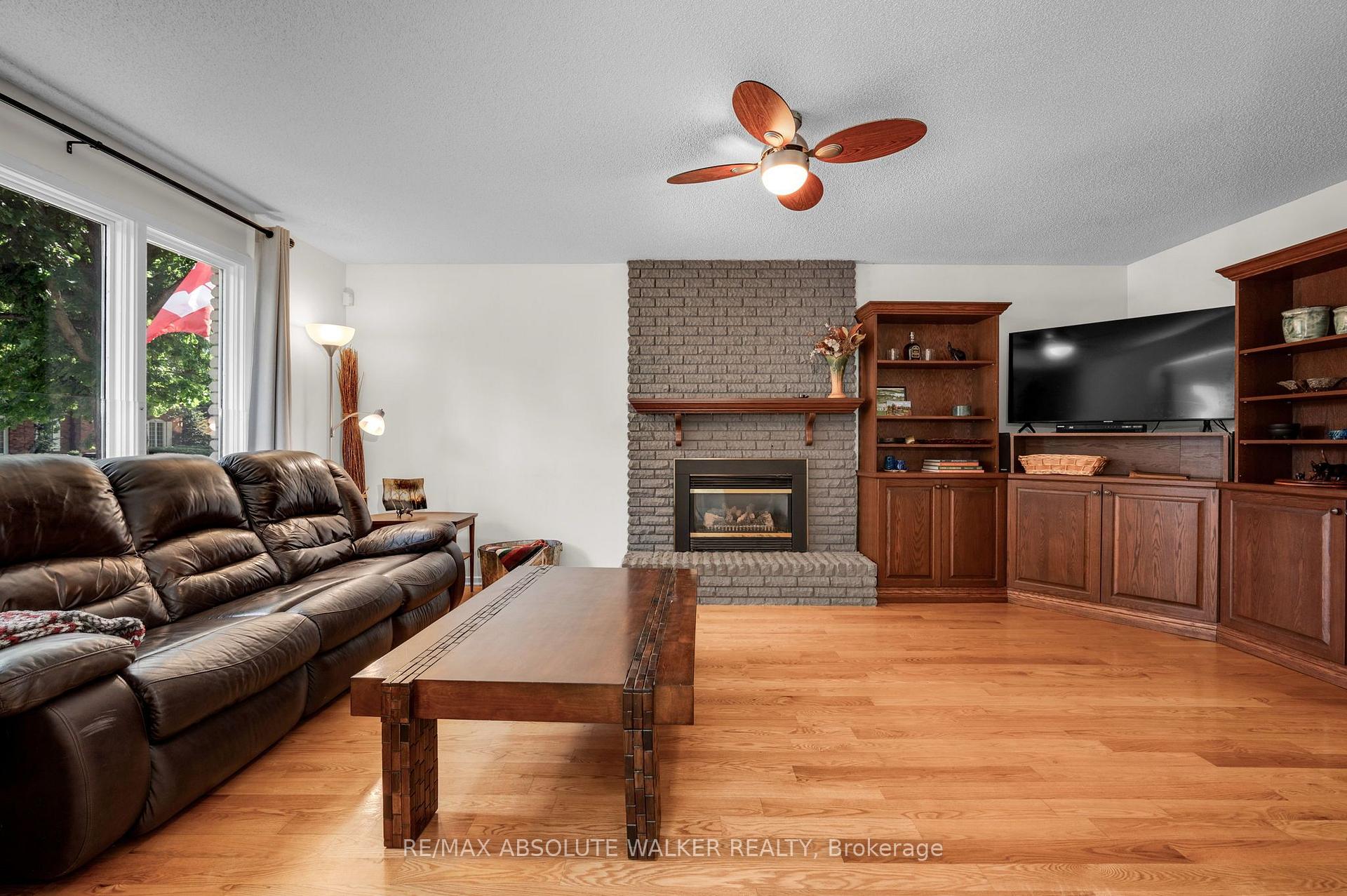 Photo 17 of 535 Buchanan Crescent, Ottawa, Beacon Hill North — HOMEH