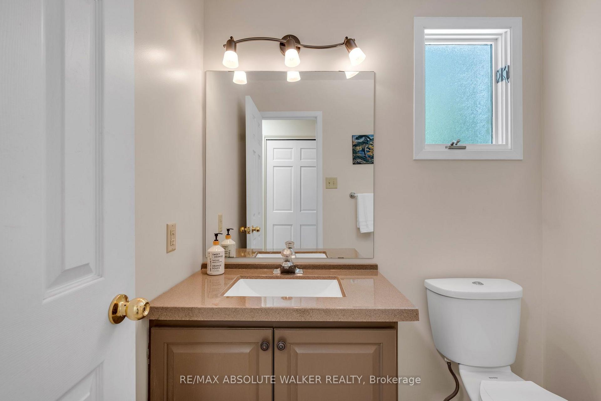 Photo 18 of 535 Buchanan Crescent, Ottawa, Beacon Hill North — HOMEH