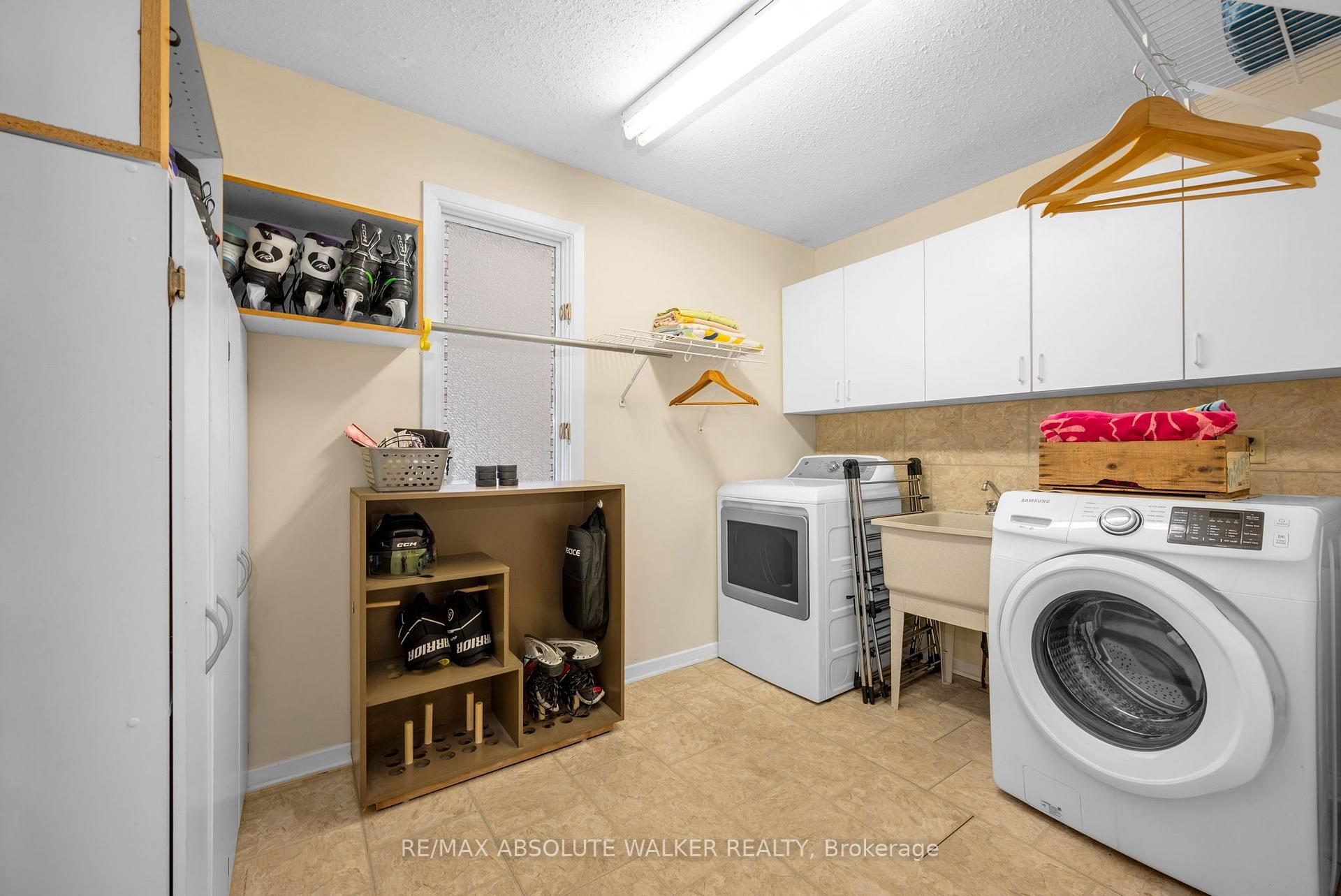 Photo 19 of 535 Buchanan Crescent, Ottawa, Beacon Hill North — HOMEH