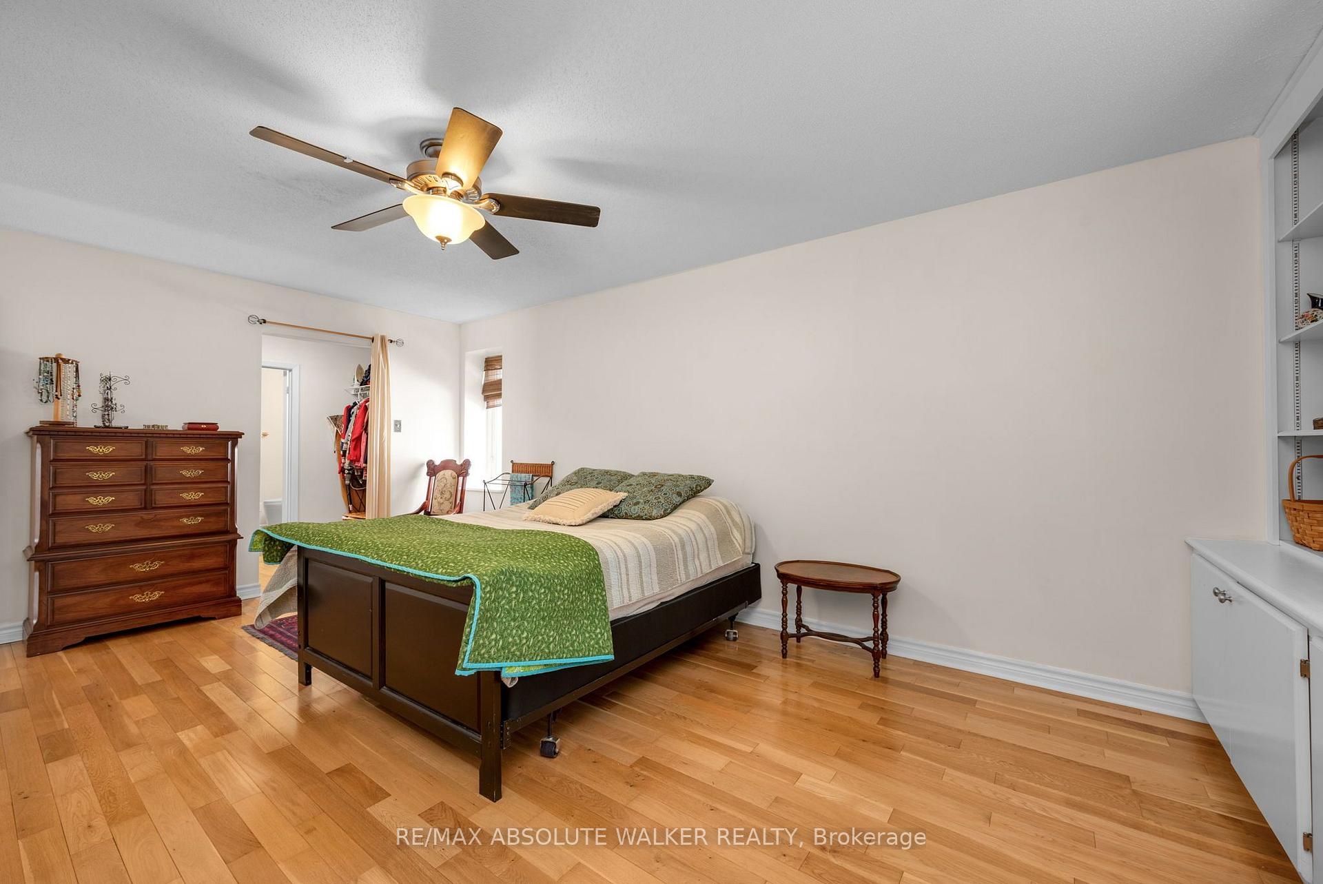 Photo 21 of 535 Buchanan Crescent, Ottawa, Beacon Hill North — HOMEH