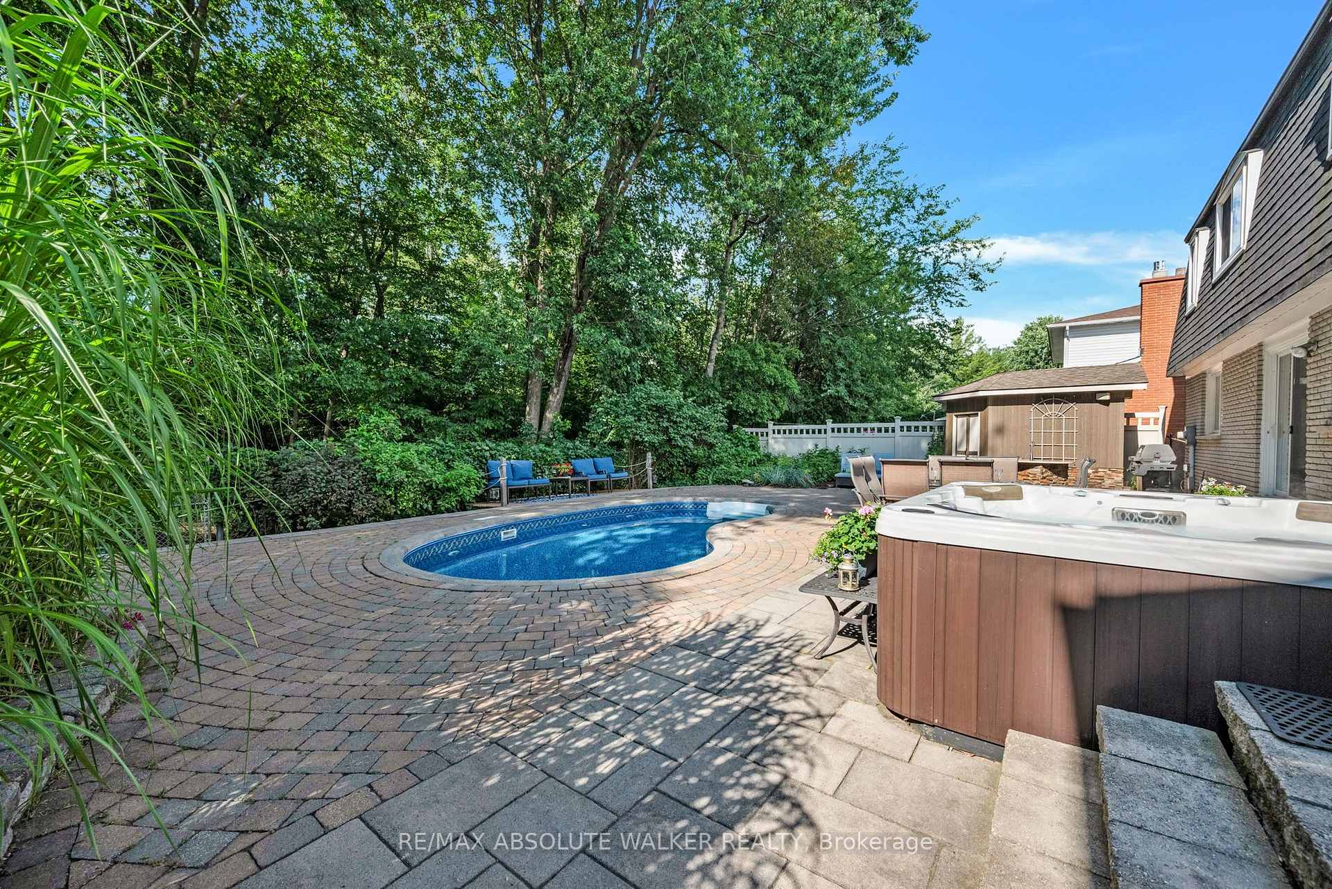Photo 37 of 535 Buchanan Crescent, Ottawa, Beacon Hill North — HOMEH