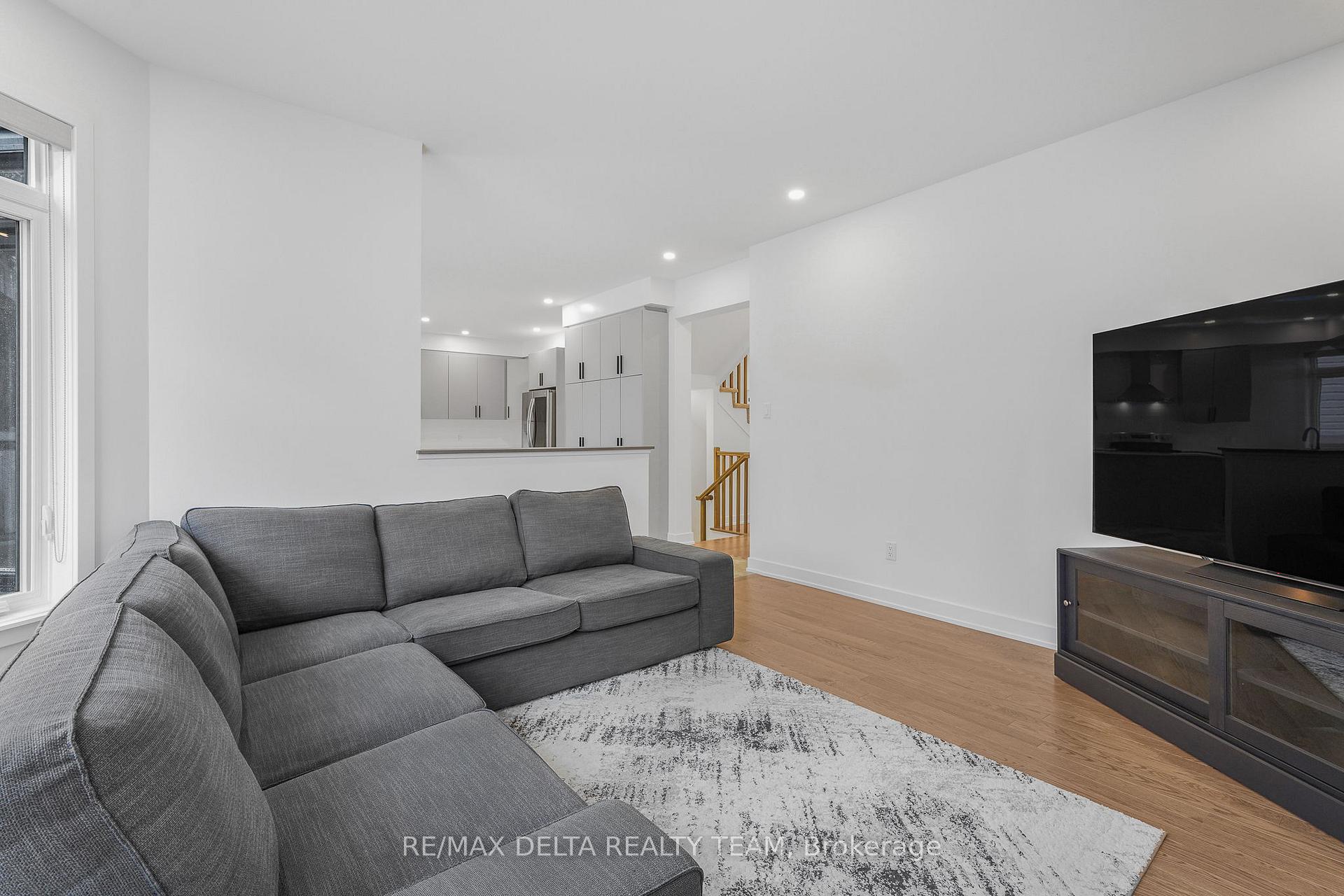 Photo 12 of 39 Angel Heights, Ottawa, Stittsville (South) — HOMEH