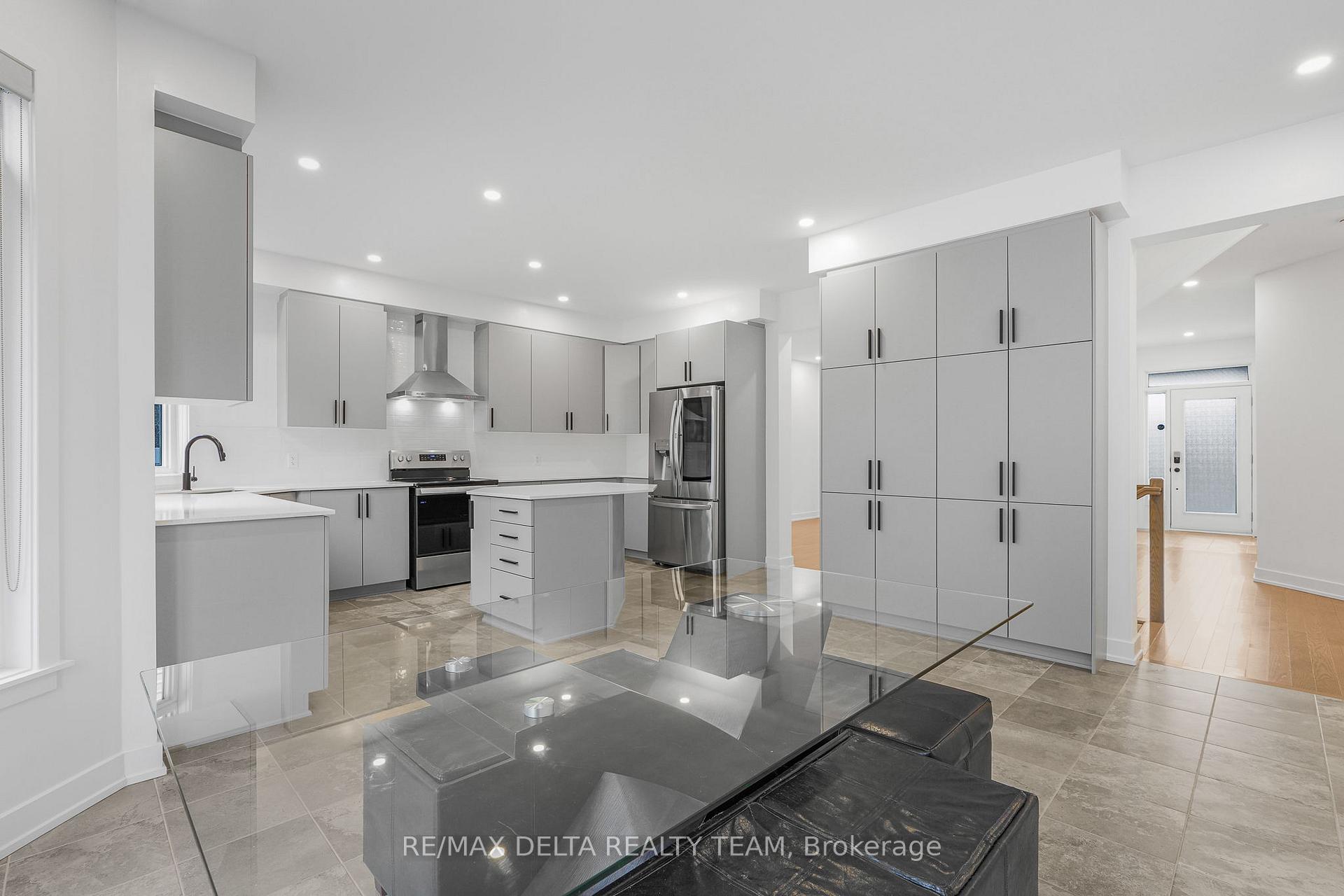 Photo 15 of 39 Angel Heights, Ottawa, Stittsville (South) — HOMEH