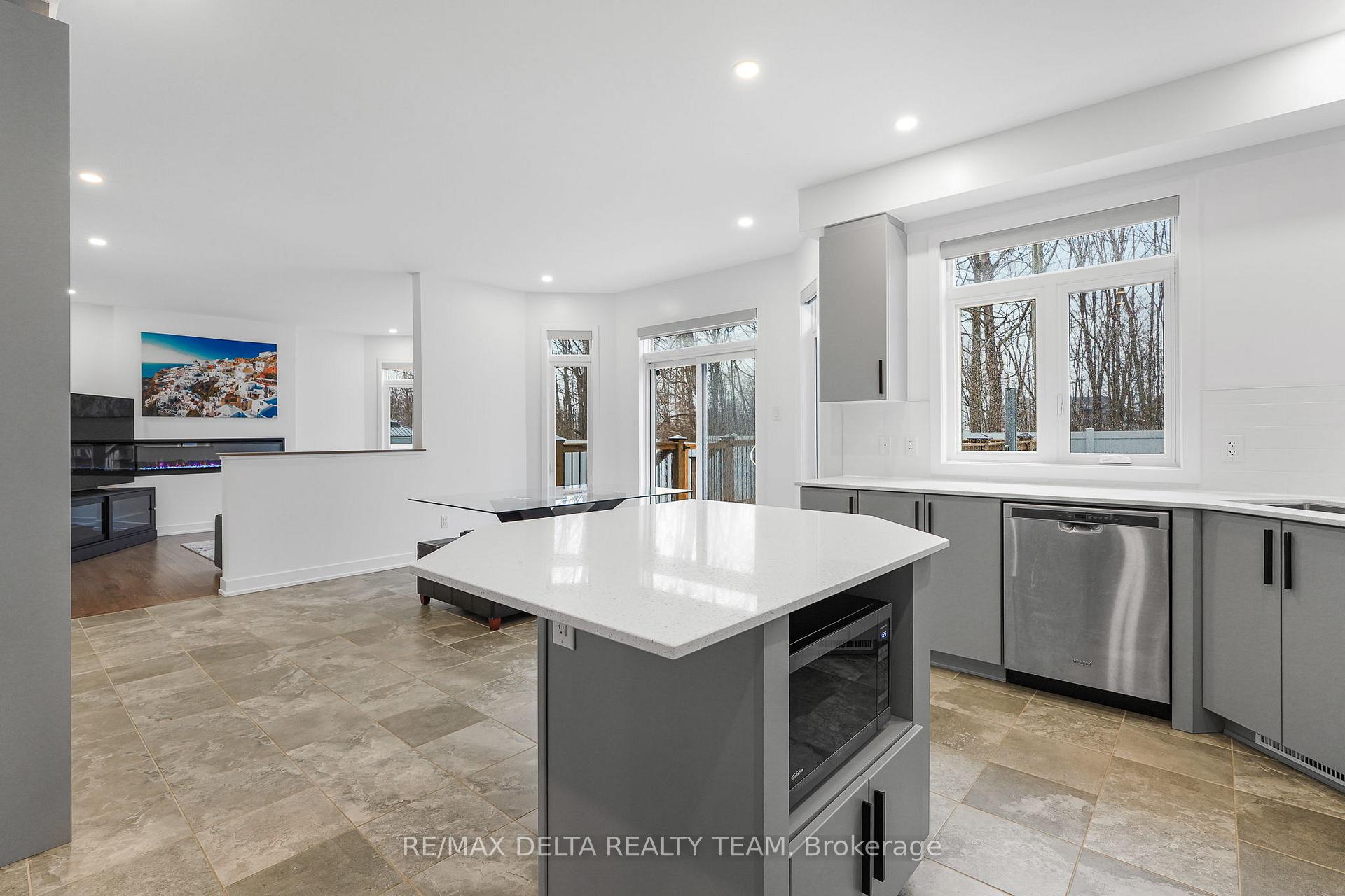 Photo 19 of 39 Angel Heights, Ottawa, Stittsville (South) — HOMEH