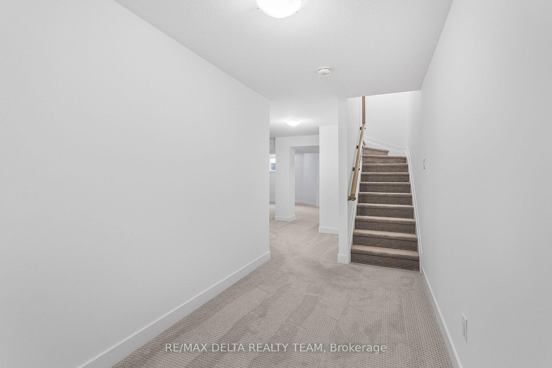 Photo 32 of 39 Angel Heights, Ottawa, Stittsville (South) — HOMEH