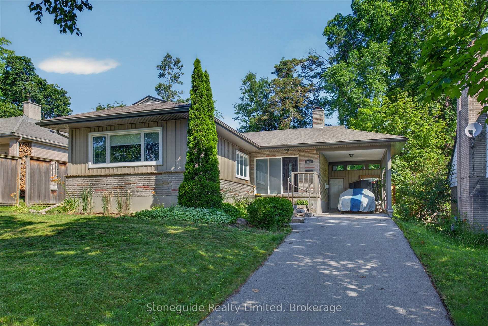 Photo 1 of 702 Walkerfield Avenue, Peterborough, Town Ward 3 — HOMEH