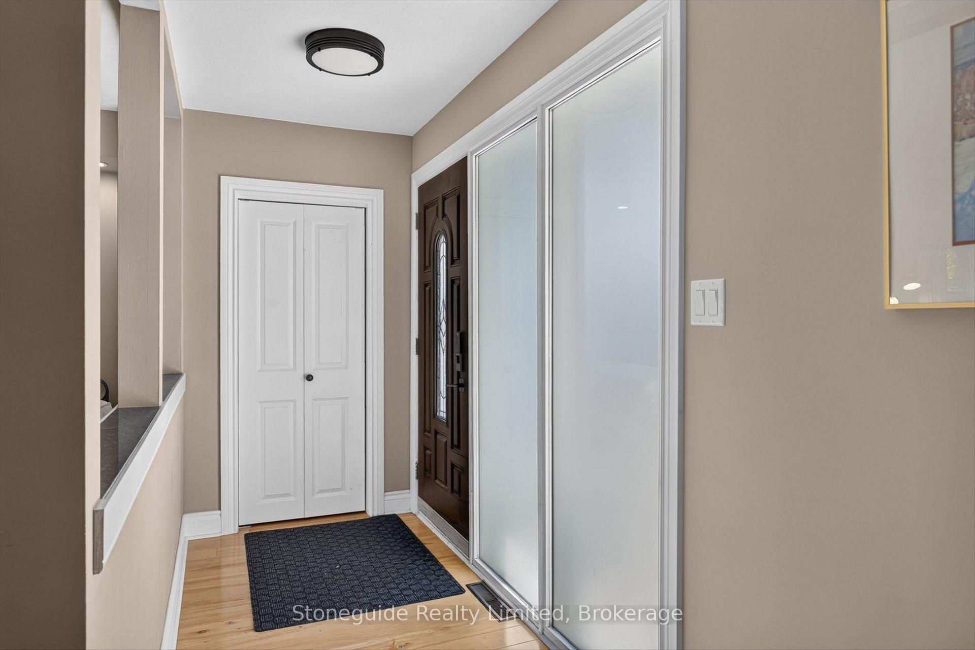 Photo 6 of 702 Walkerfield Avenue, Peterborough, Town Ward 3 — HOMEH