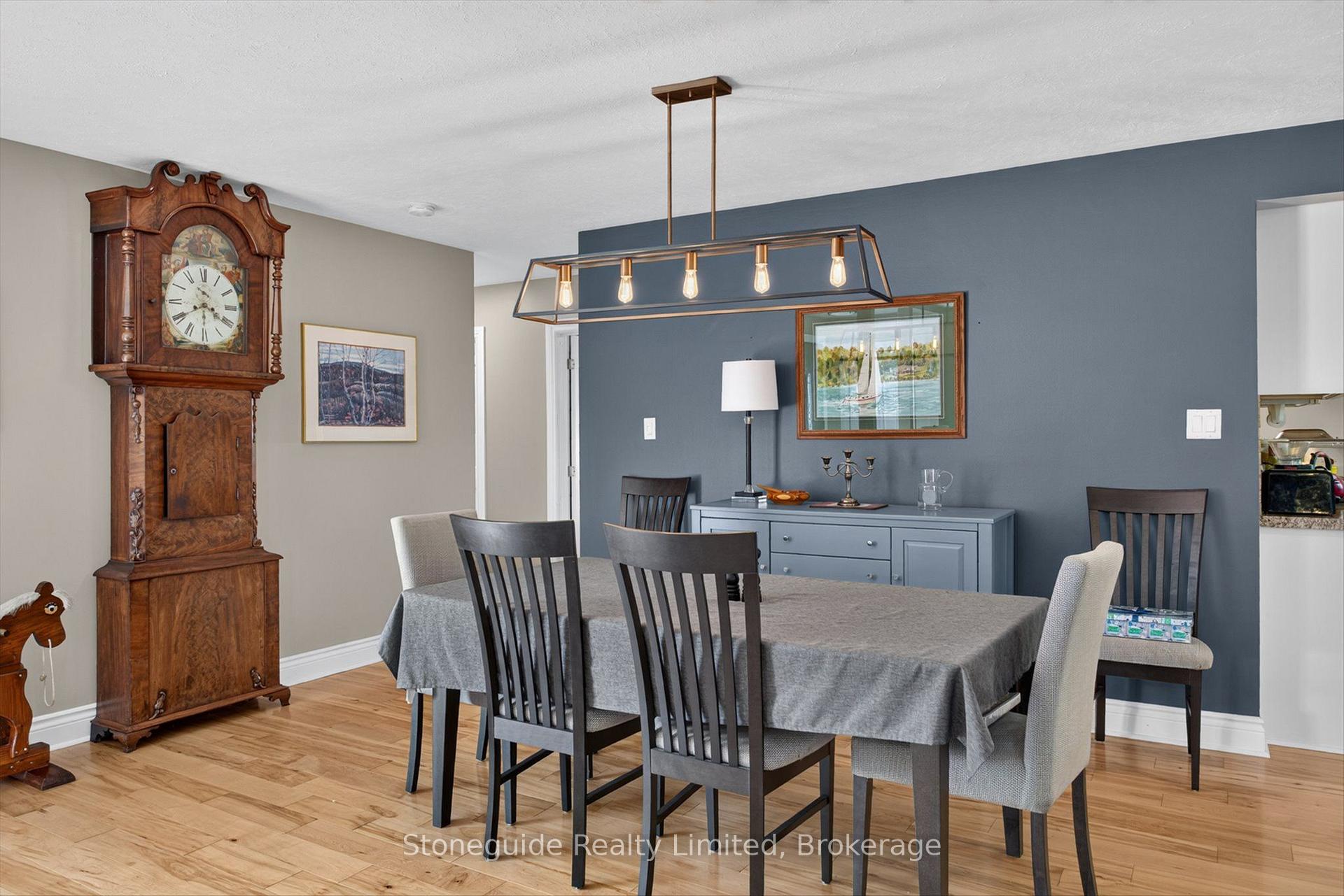 Photo 12 of 702 Walkerfield Avenue, Peterborough, Town Ward 3 — HOMEH