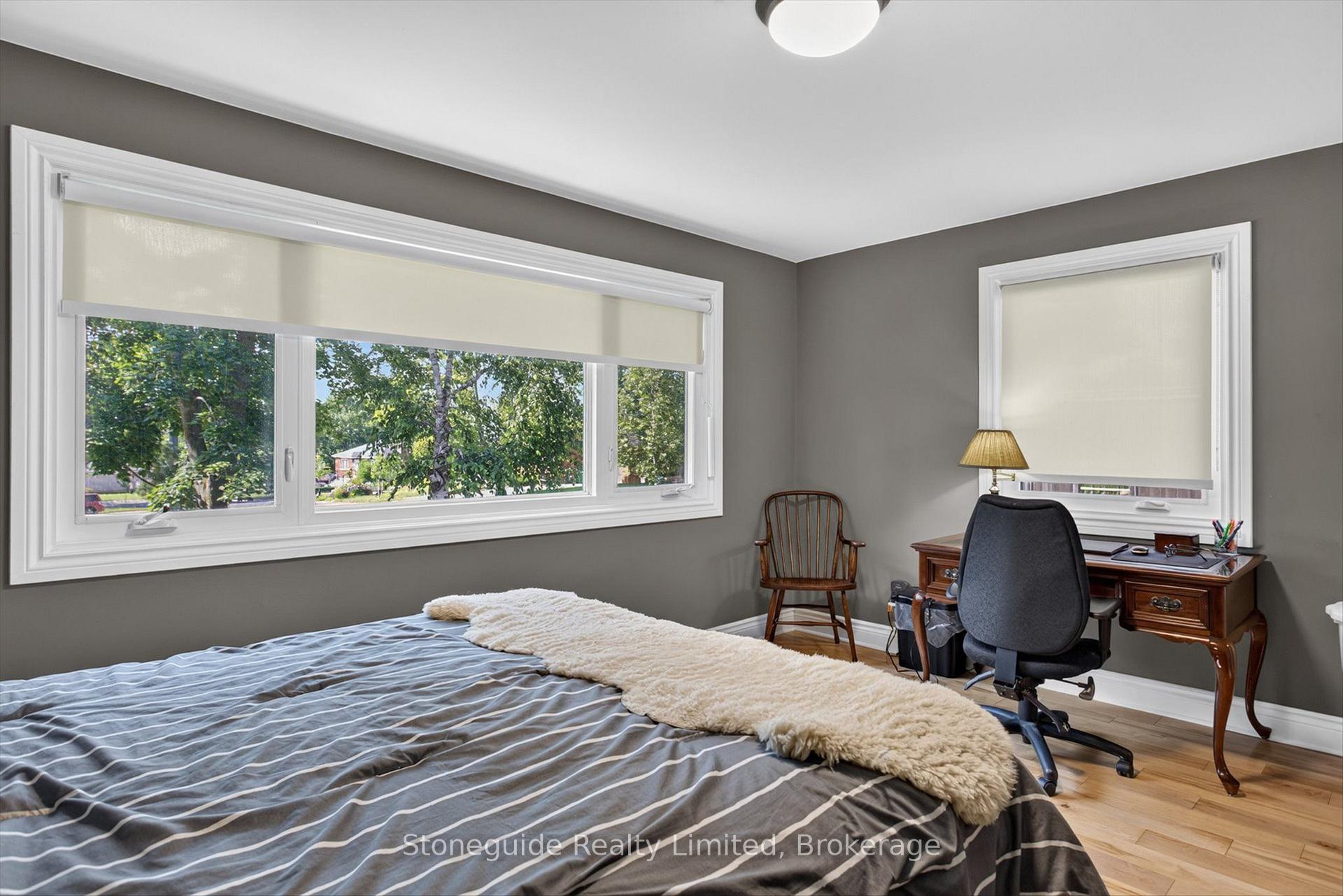 Photo 22 of 702 Walkerfield Avenue, Peterborough, Town Ward 3 — HOMEH