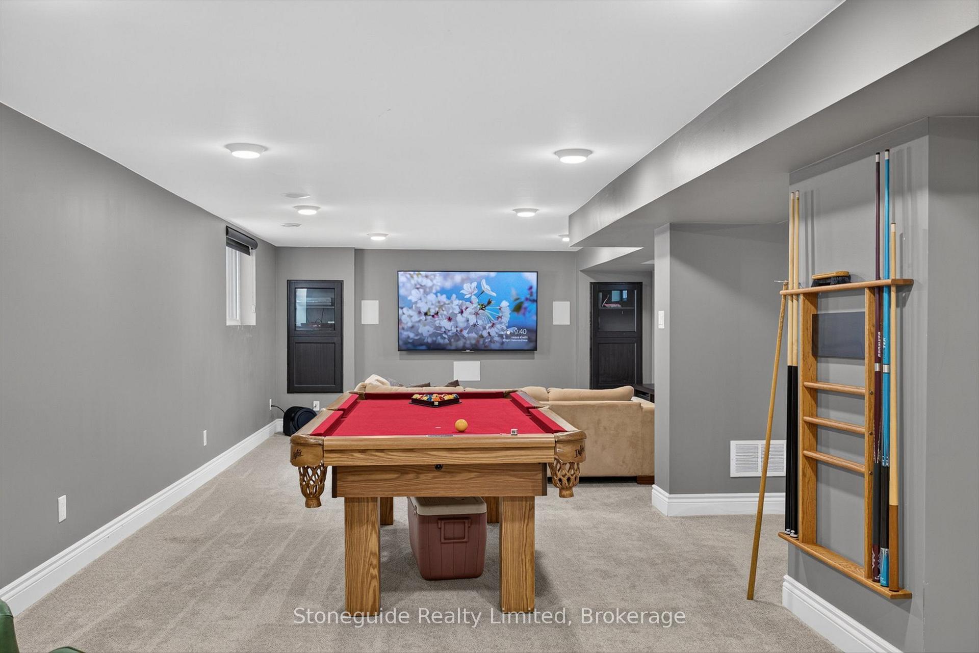 Photo 33 of 702 Walkerfield Avenue, Peterborough, Town Ward 3 — HOMEH