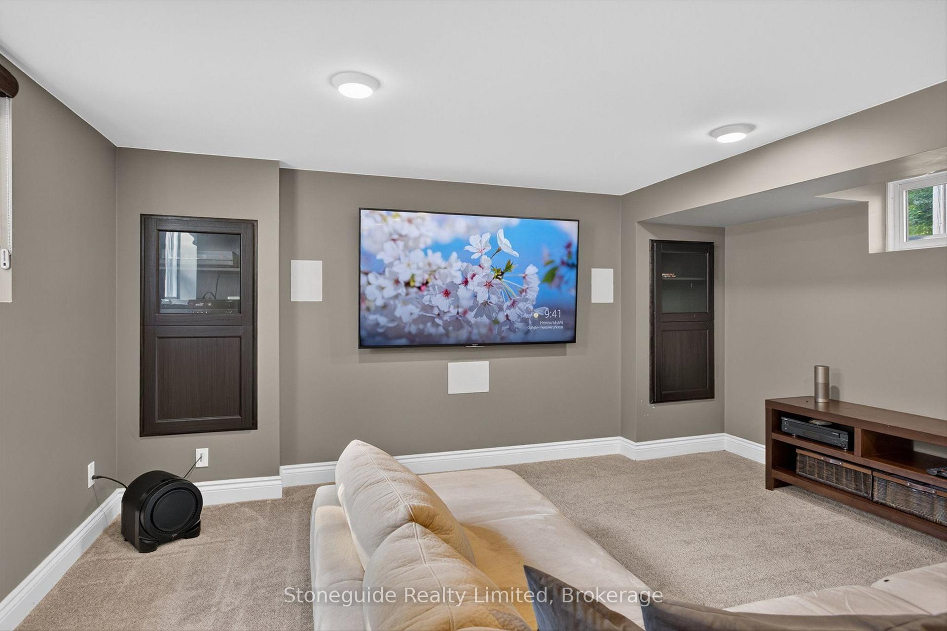 Photo 35 of 702 Walkerfield Avenue, Peterborough, Town Ward 3 — HOMEH