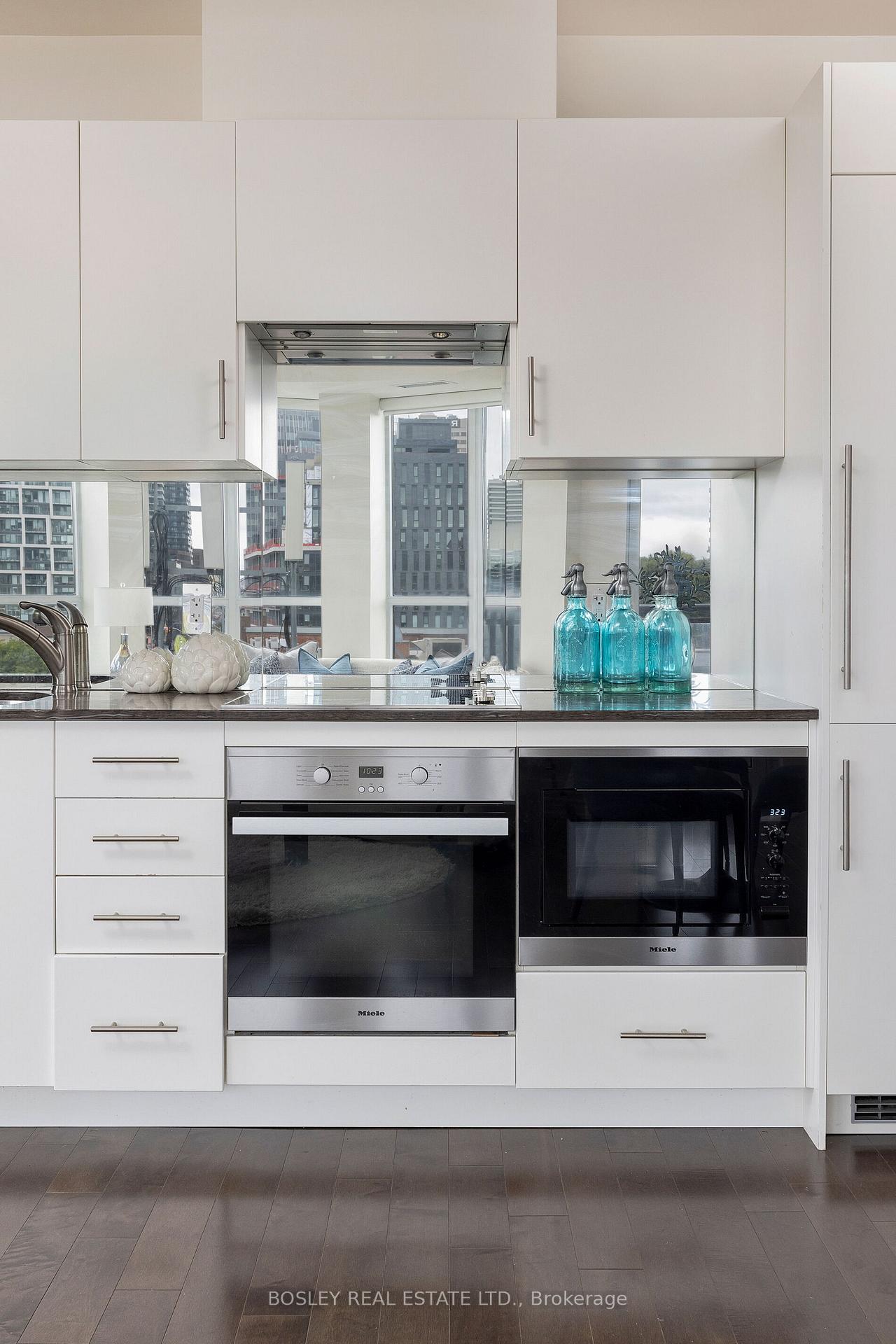Photo 13 of Unit 412, 23 Glebe Road W, Toronto, Yonge-Eglinton — HOMEH