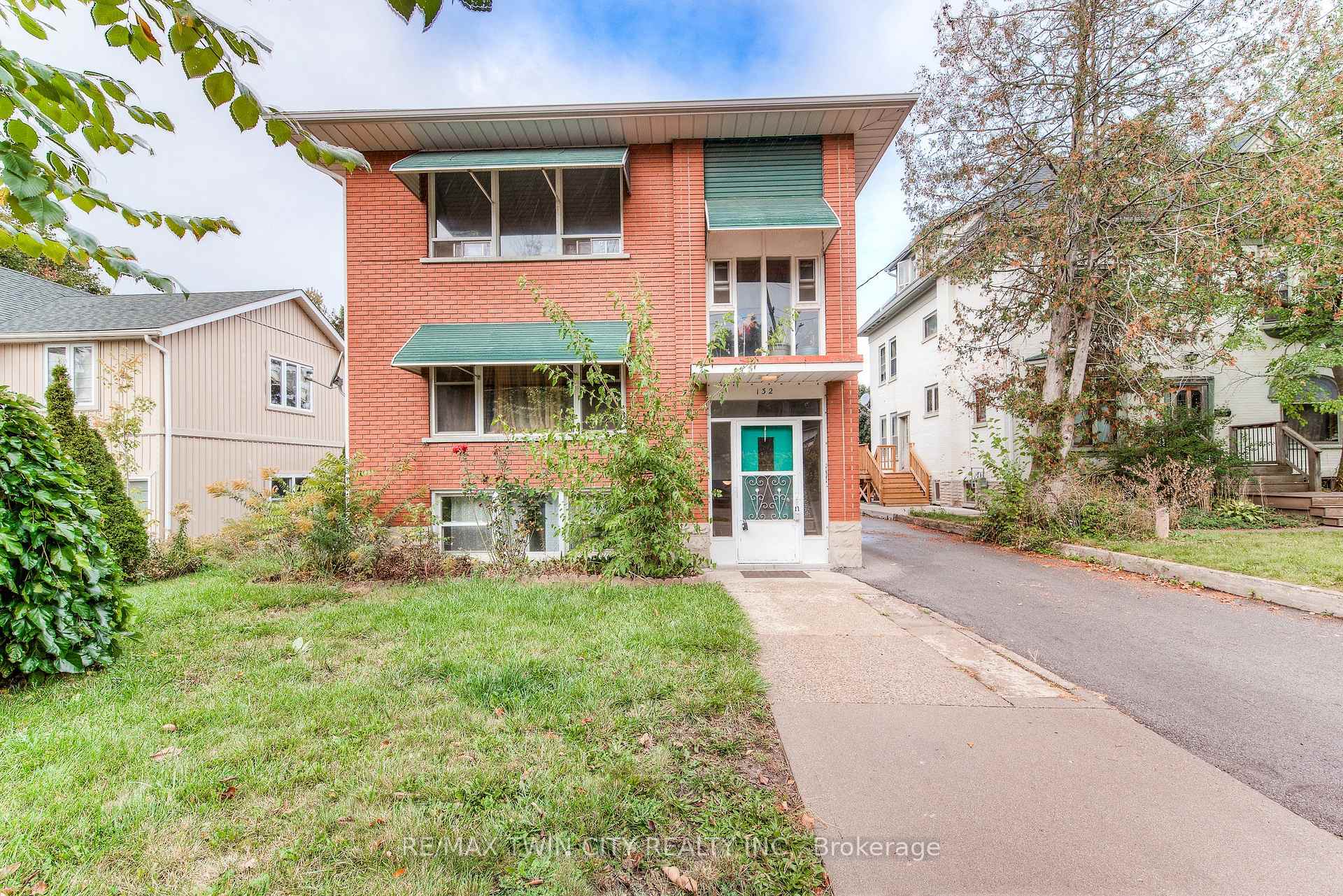 Photo 1 of Unit 1, 132 Allen Street E, Waterloo, Uptown Waterloo/North Ward — HOMEH