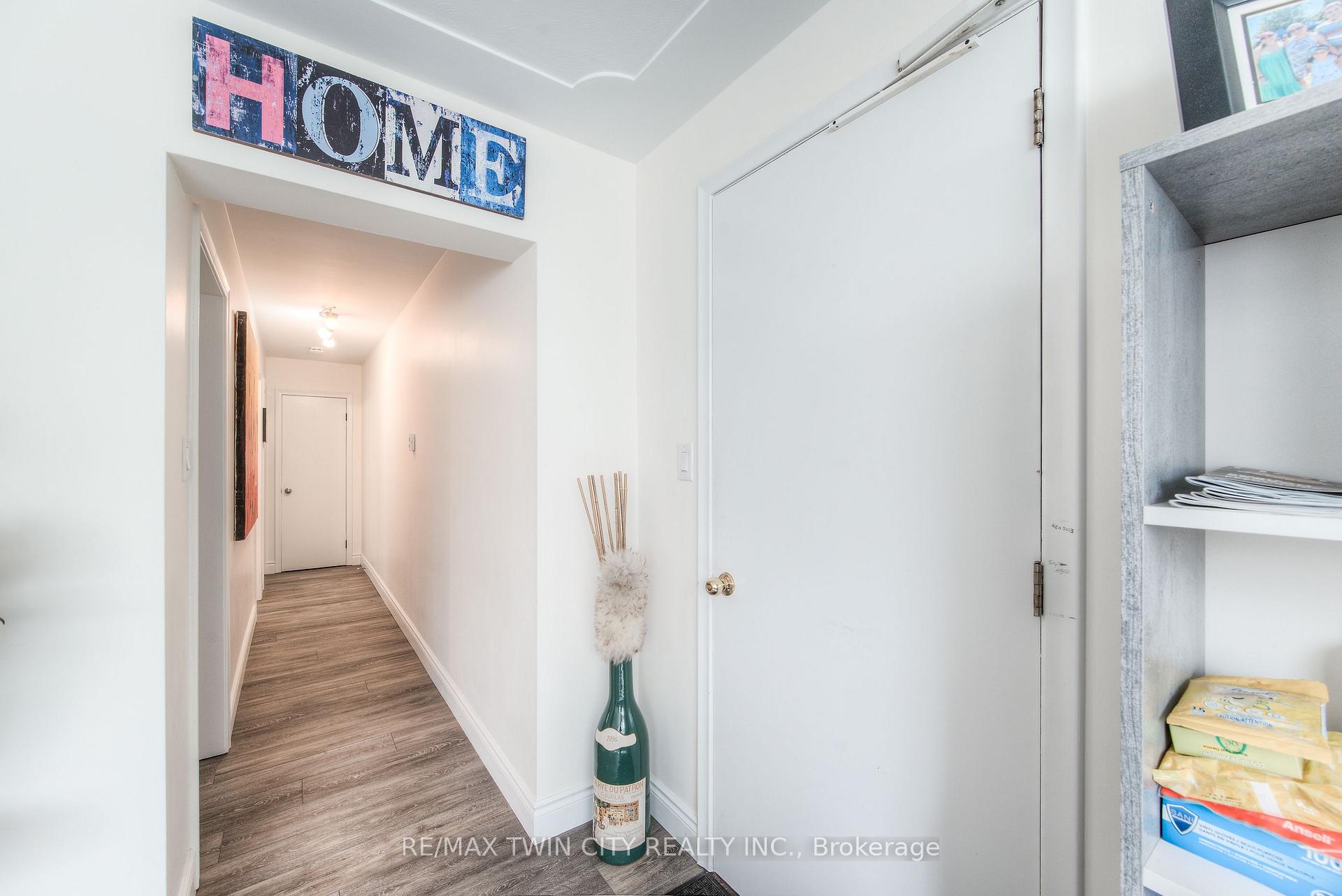 Photo 6 of Unit 1, 132 Allen Street E, Waterloo, Uptown Waterloo/North Ward — HOMEH