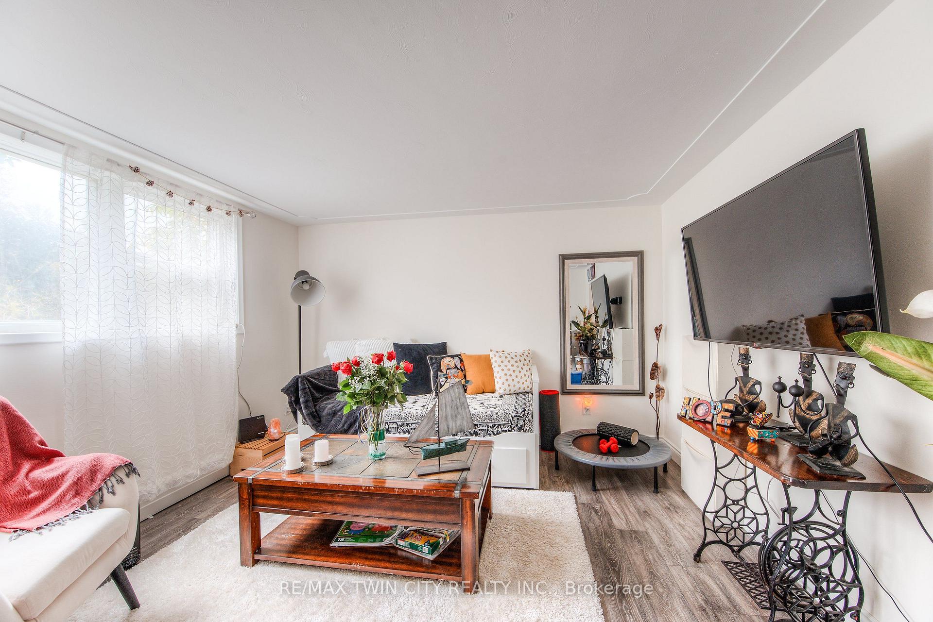 Photo 12 of Unit 1, 132 Allen Street E, Waterloo, Uptown Waterloo/North Ward — HOMEH