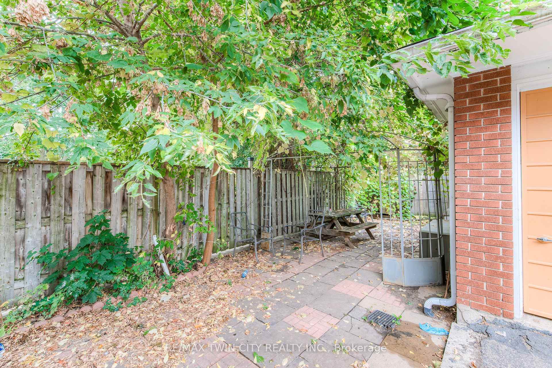 Photo 19 of Unit 1, 132 Allen Street E, Waterloo, Uptown Waterloo/North Ward — HOMEH