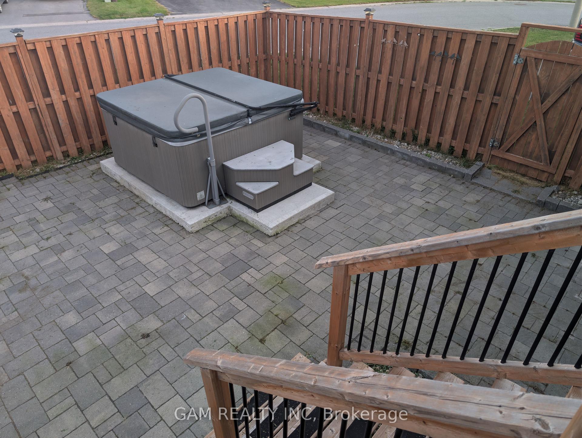 Photo 6 of Unit Upper level, 11 Jason Crescent, Quinte West, Trenton Ward — HOMEH