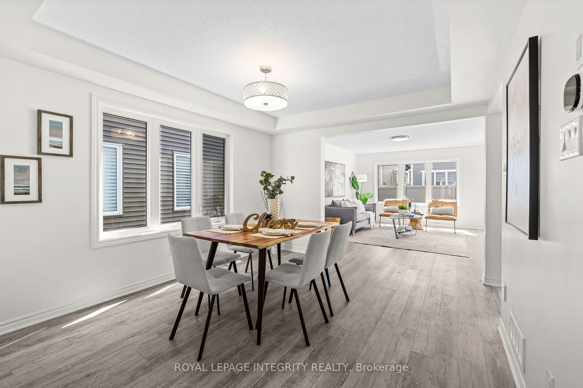 Photo 4 of 1002 Laburnum Walk, Ottawa, Kanata - Emerald Meadows/Trailwest — HOMEH