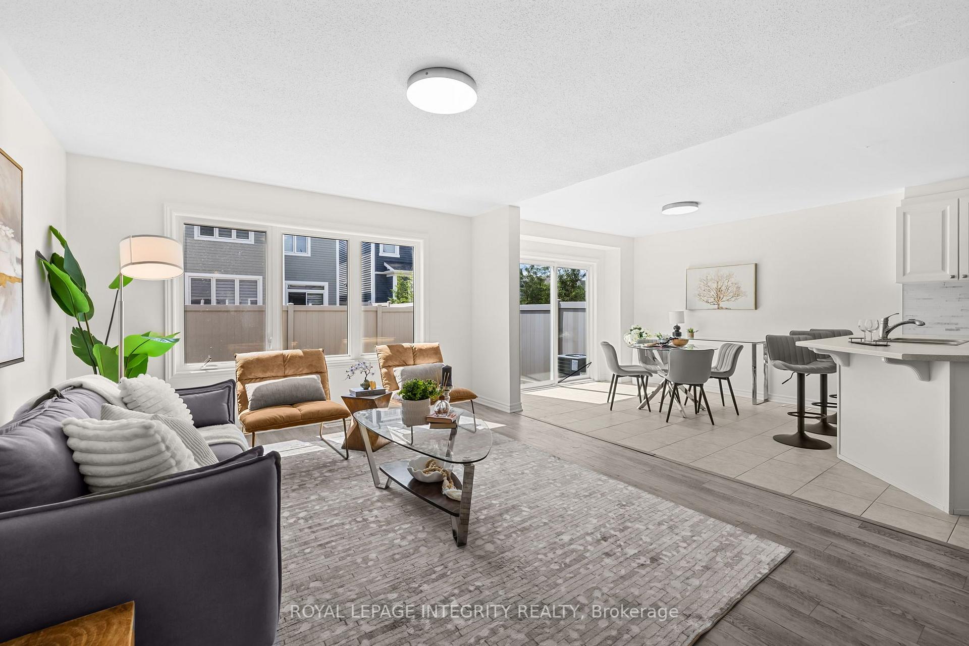 Photo 7 of 1002 Laburnum Walk, Ottawa, Kanata - Emerald Meadows/Trailwest — HOMEH