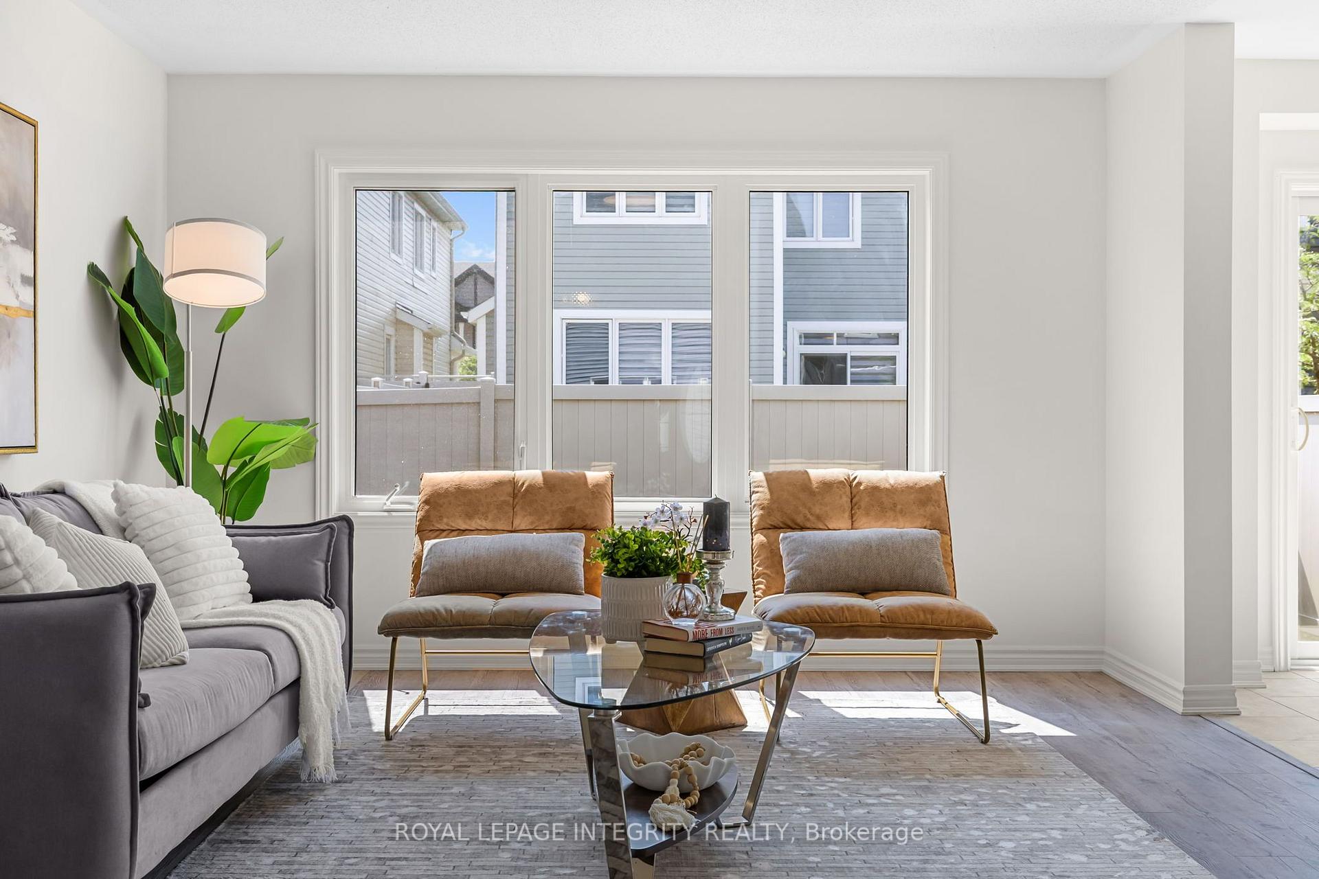Photo 8 of 1002 Laburnum Walk, Ottawa, Kanata - Emerald Meadows/Trailwest — HOMEH