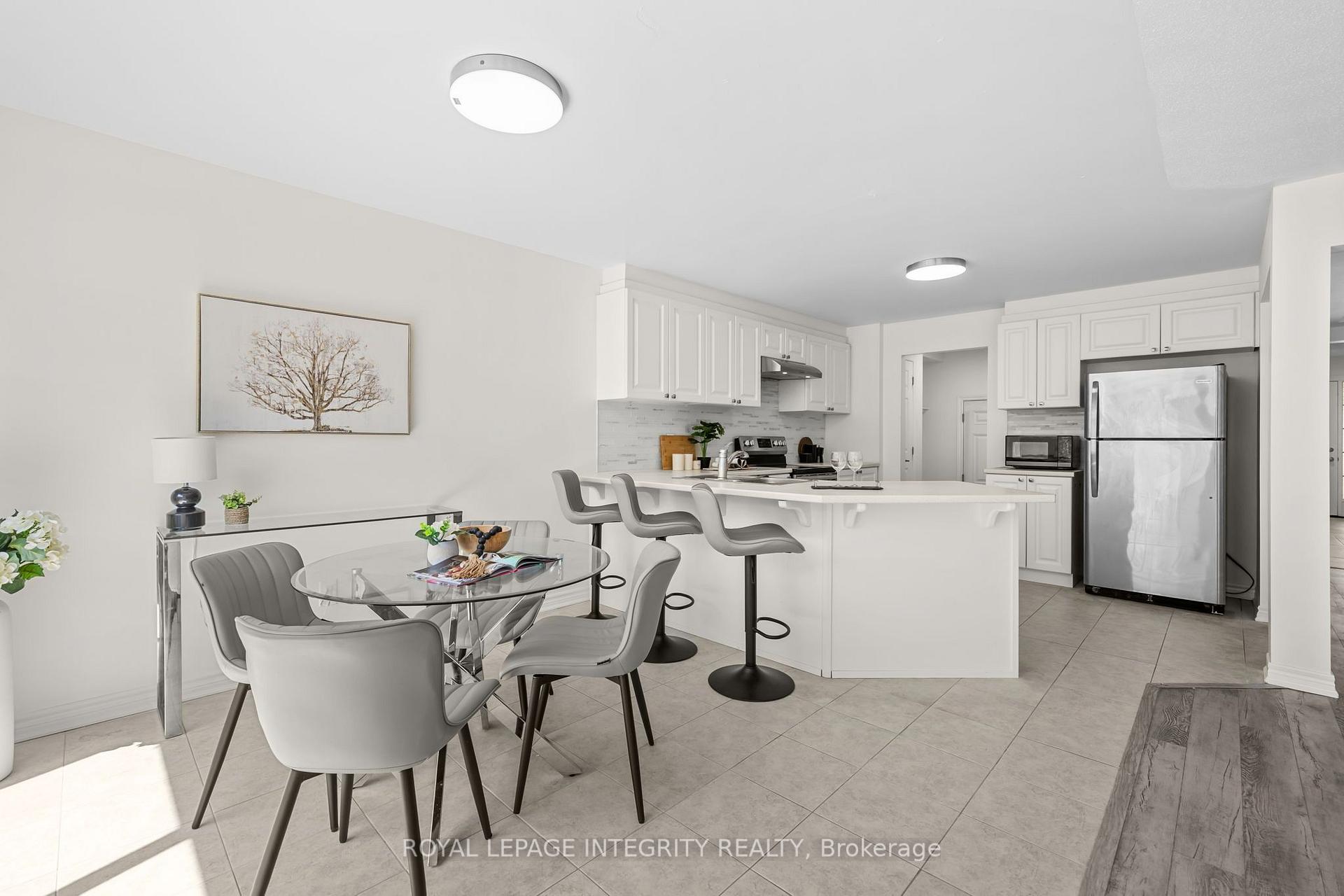 Photo 12 of 1002 Laburnum Walk, Ottawa, Kanata - Emerald Meadows/Trailwest — HOMEH