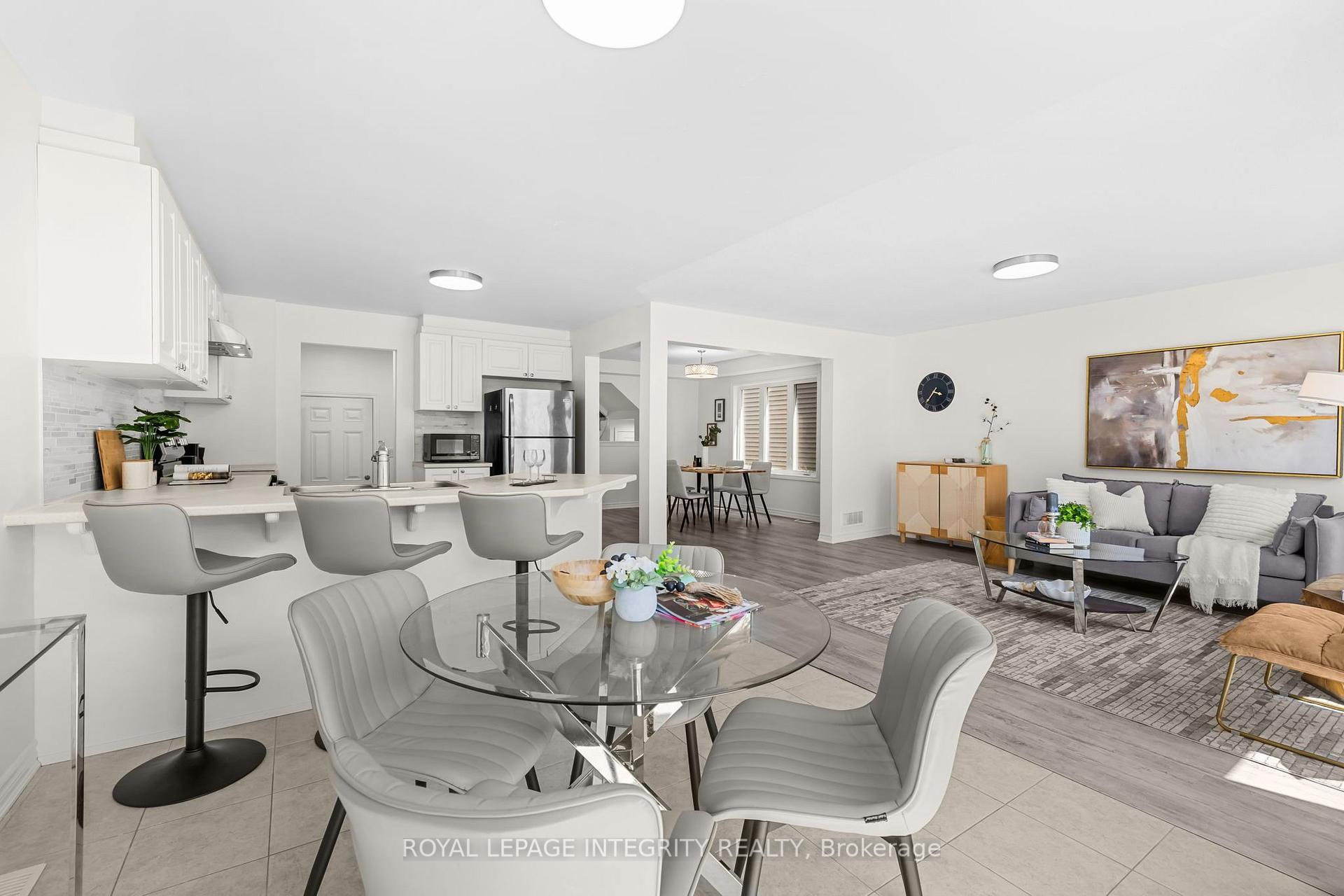 Photo 13 of 1002 Laburnum Walk, Ottawa, Kanata - Emerald Meadows/Trailwest — HOMEH