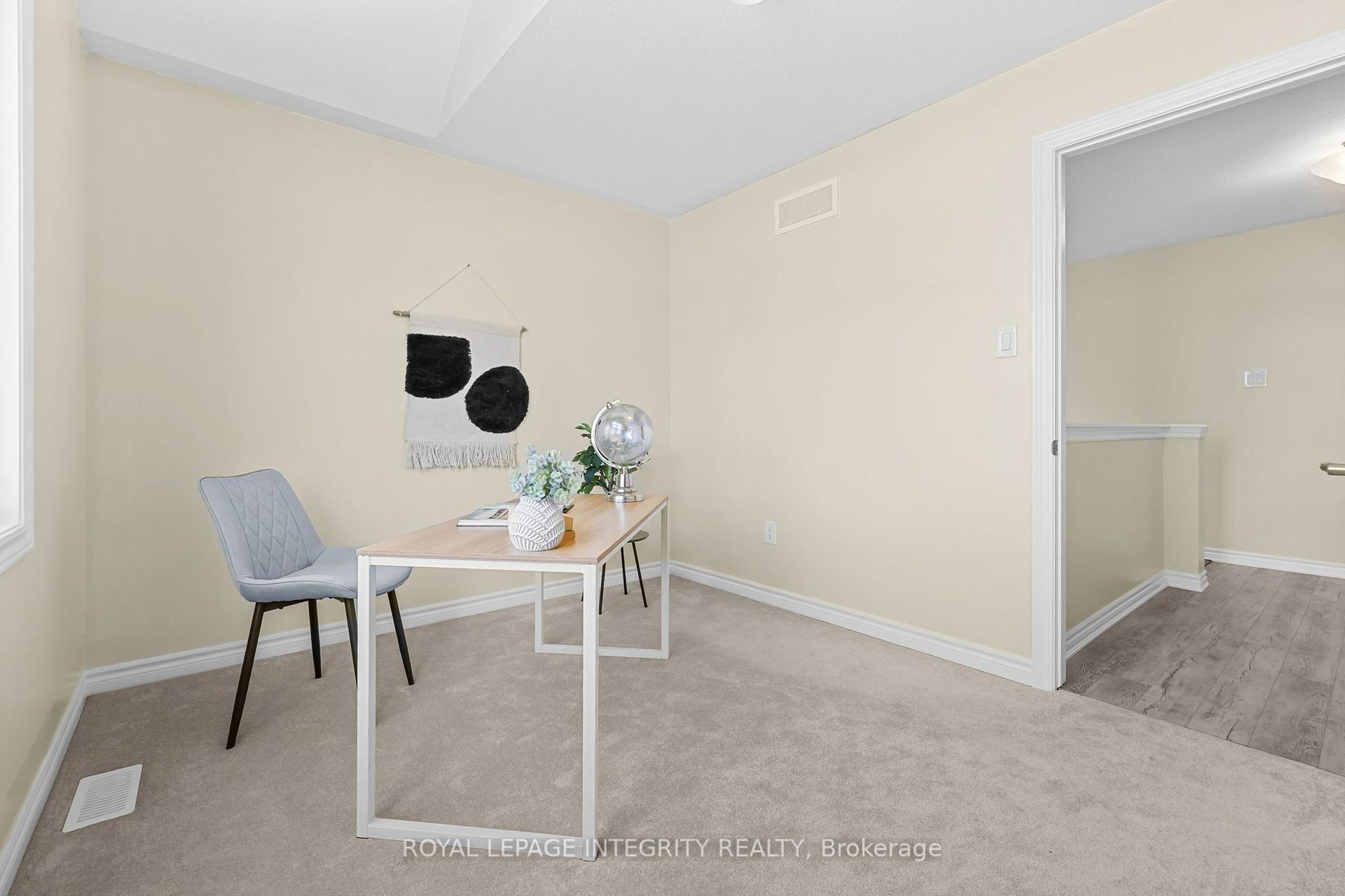 Photo 25 of 1002 Laburnum Walk, Ottawa, Kanata - Emerald Meadows/Trailwest — HOMEH