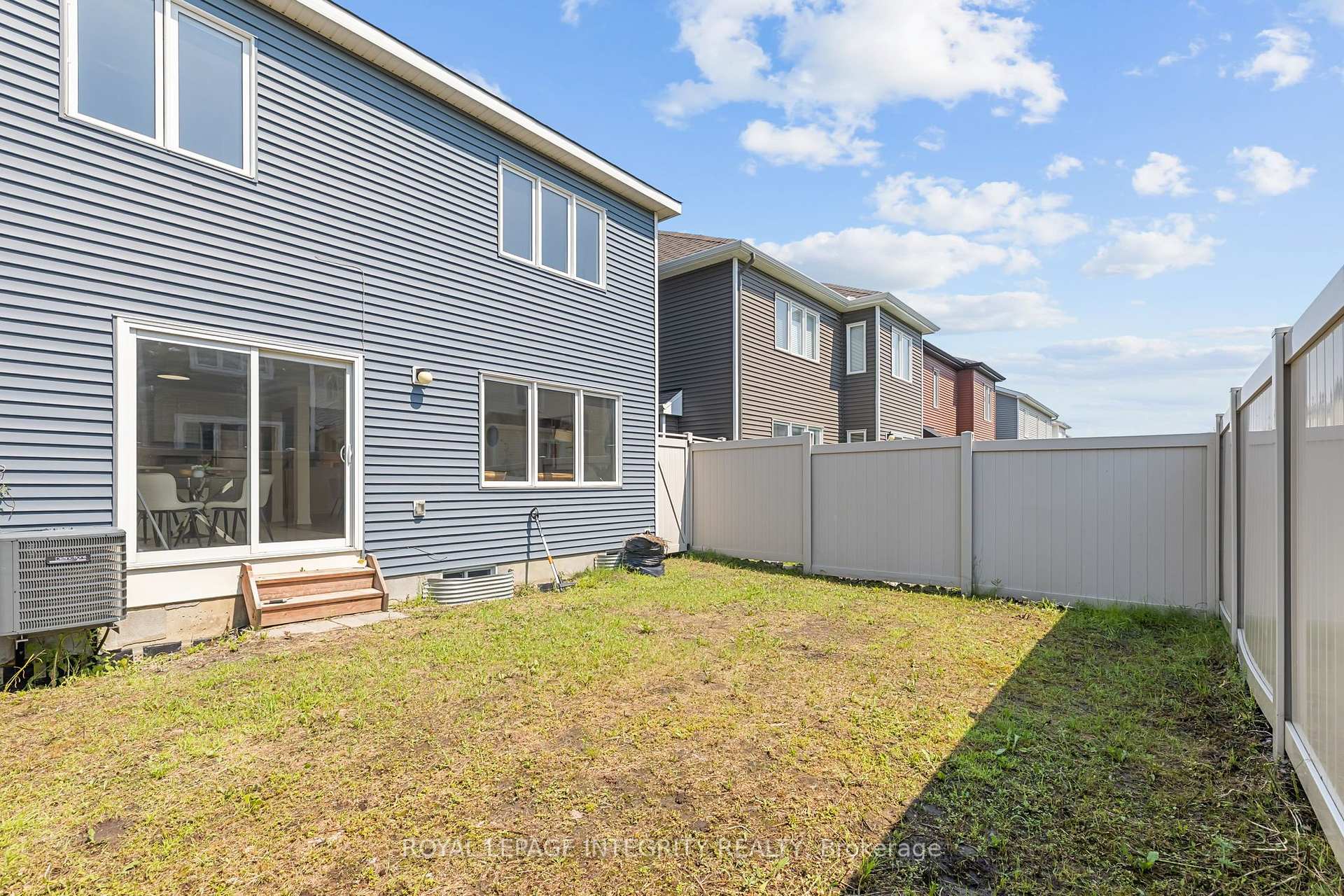 Photo 33 of 1002 Laburnum Walk, Ottawa, Kanata - Emerald Meadows/Trailwest — HOMEH
