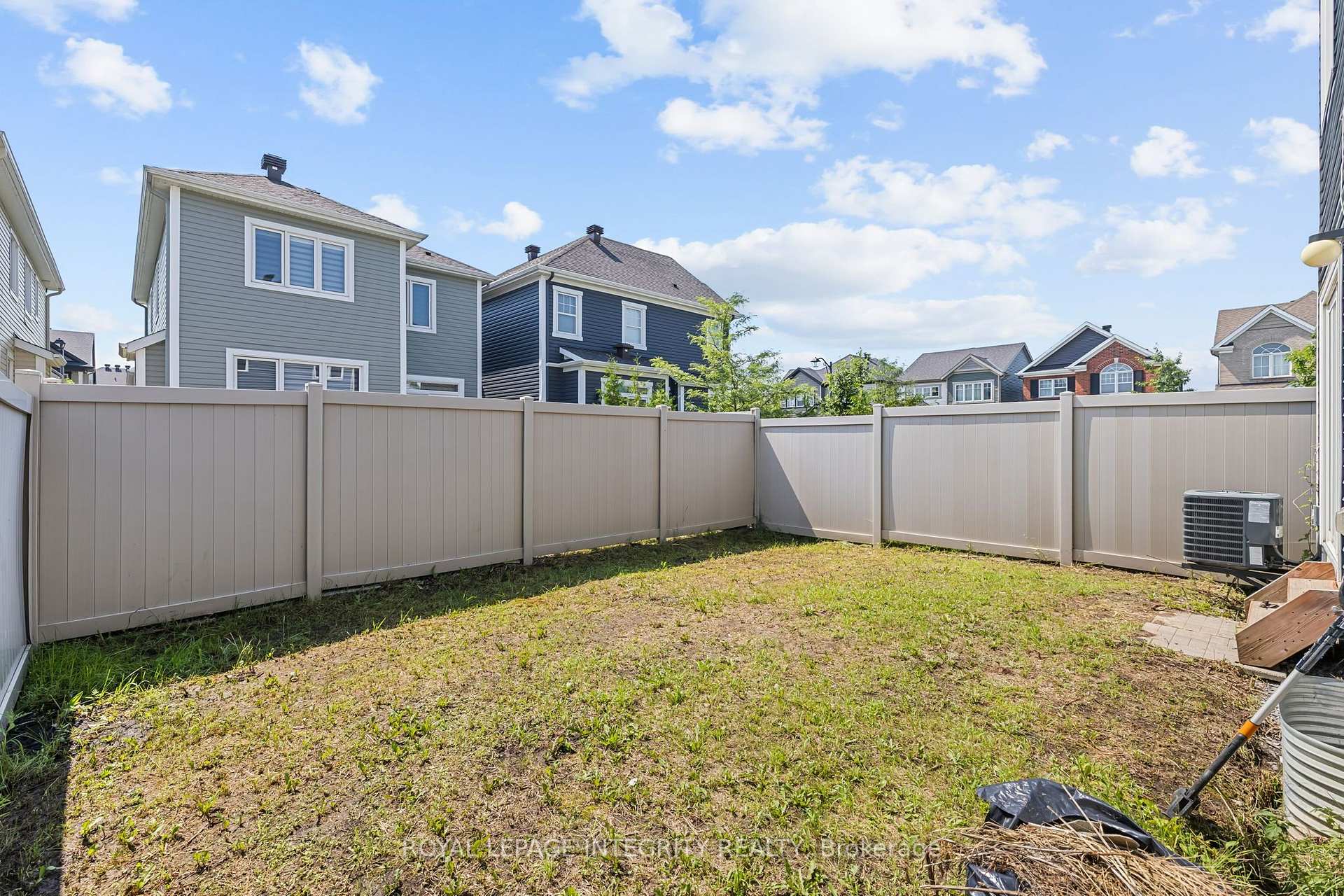 Photo 34 of 1002 Laburnum Walk, Ottawa, Kanata - Emerald Meadows/Trailwest — HOMEH