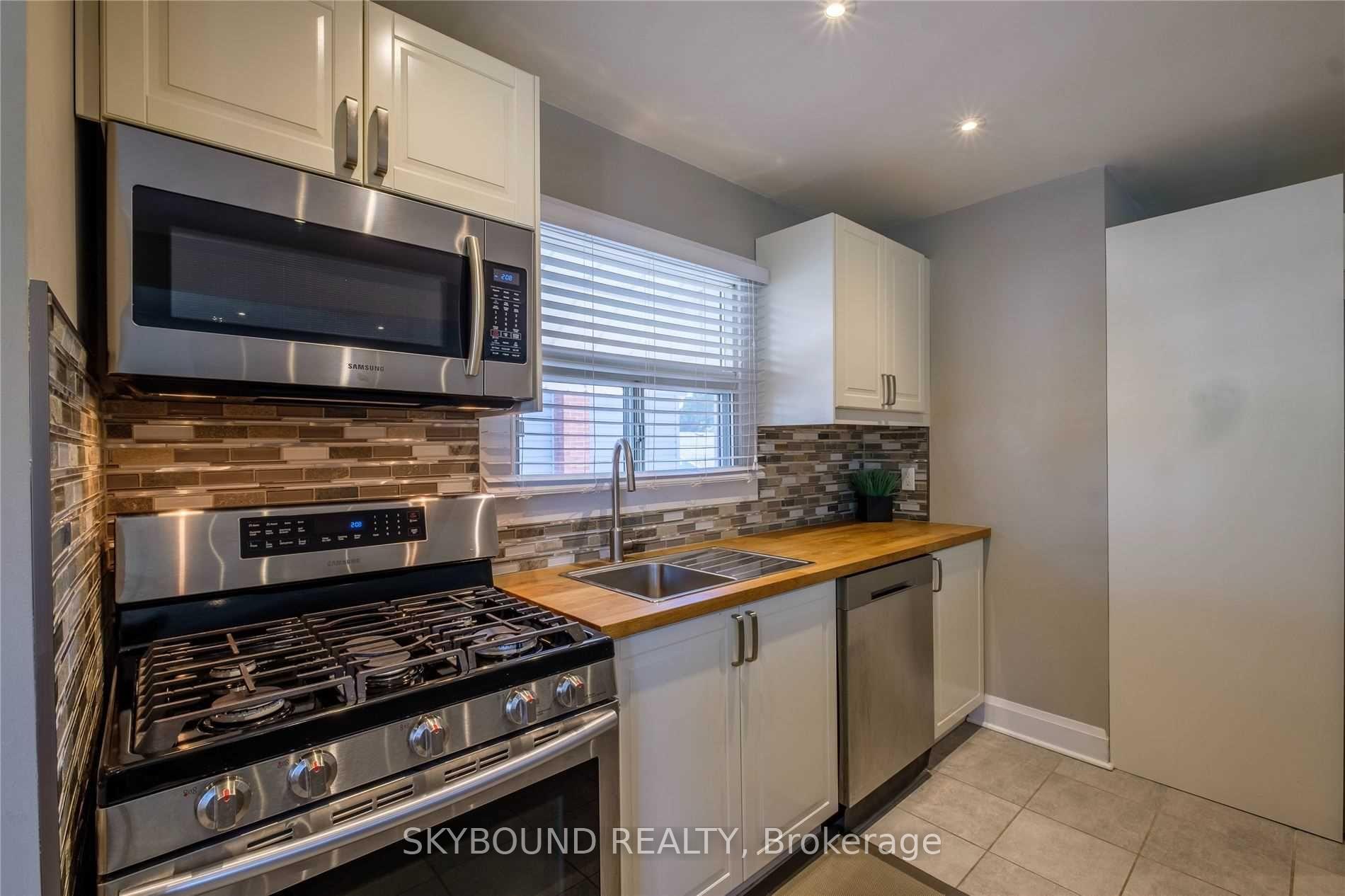 Photo 4 of 28 East 39th Street, Hamilton, Raleigh — HOMEH