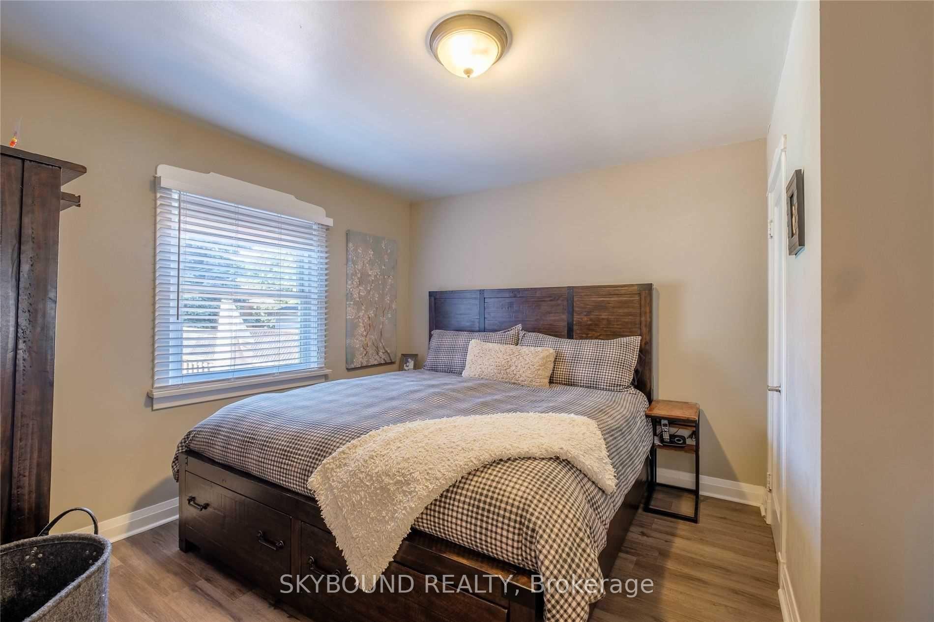 Photo 9 of 28 East 39th Street, Hamilton, Raleigh — HOMEH