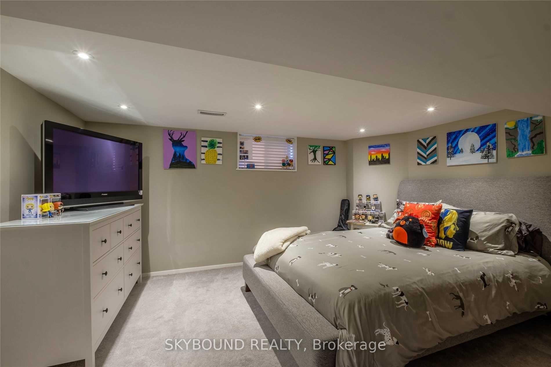 Photo 17 of 28 East 39th Street, Hamilton, Raleigh — HOMEH