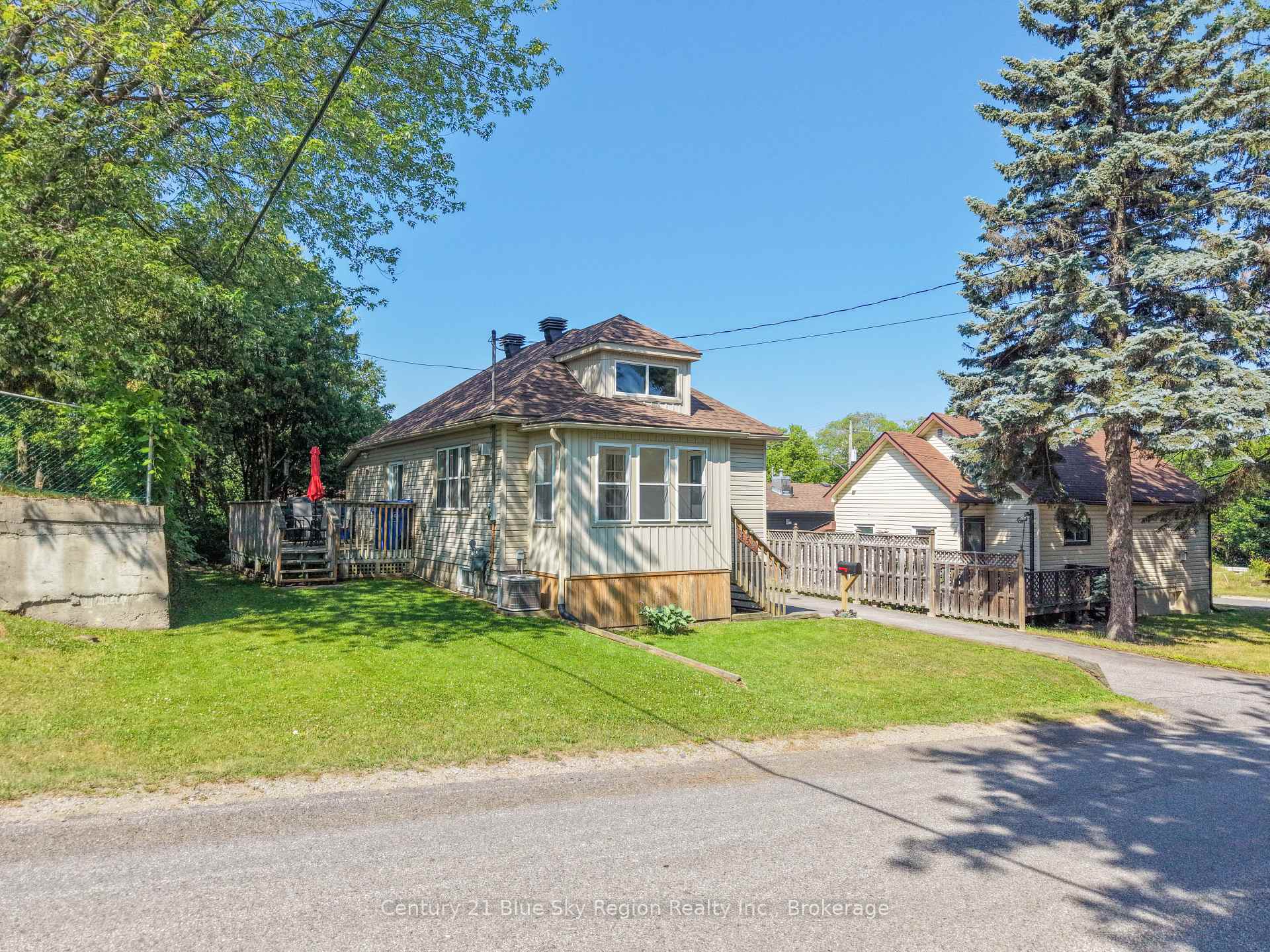 Photo 24 of 459 Hardy Street, North Bay, Central — HOMEH