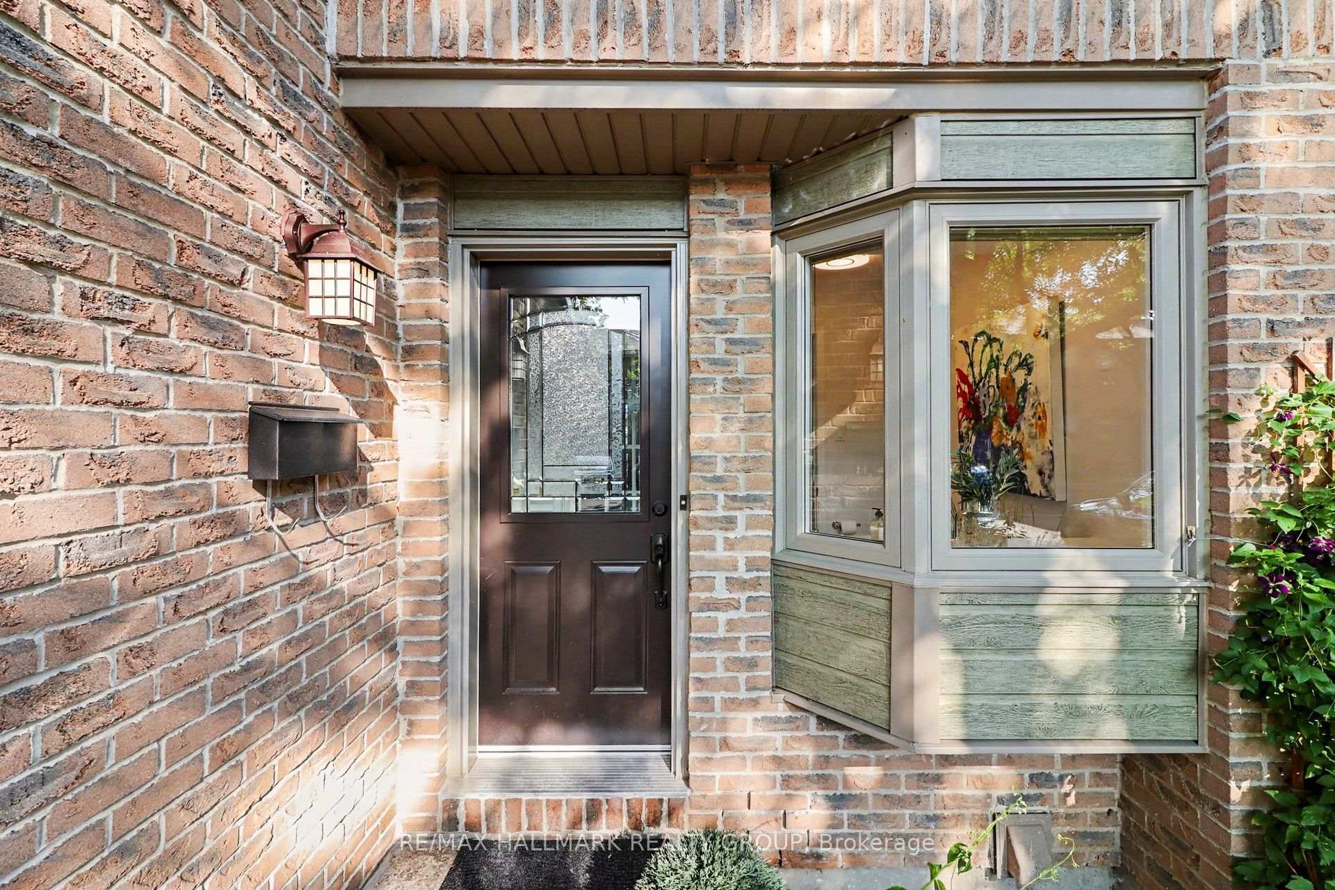 Photo 2 of Unit 63, 710 Coronation Avenue, Ottawa, Riverview Park — HOMEH