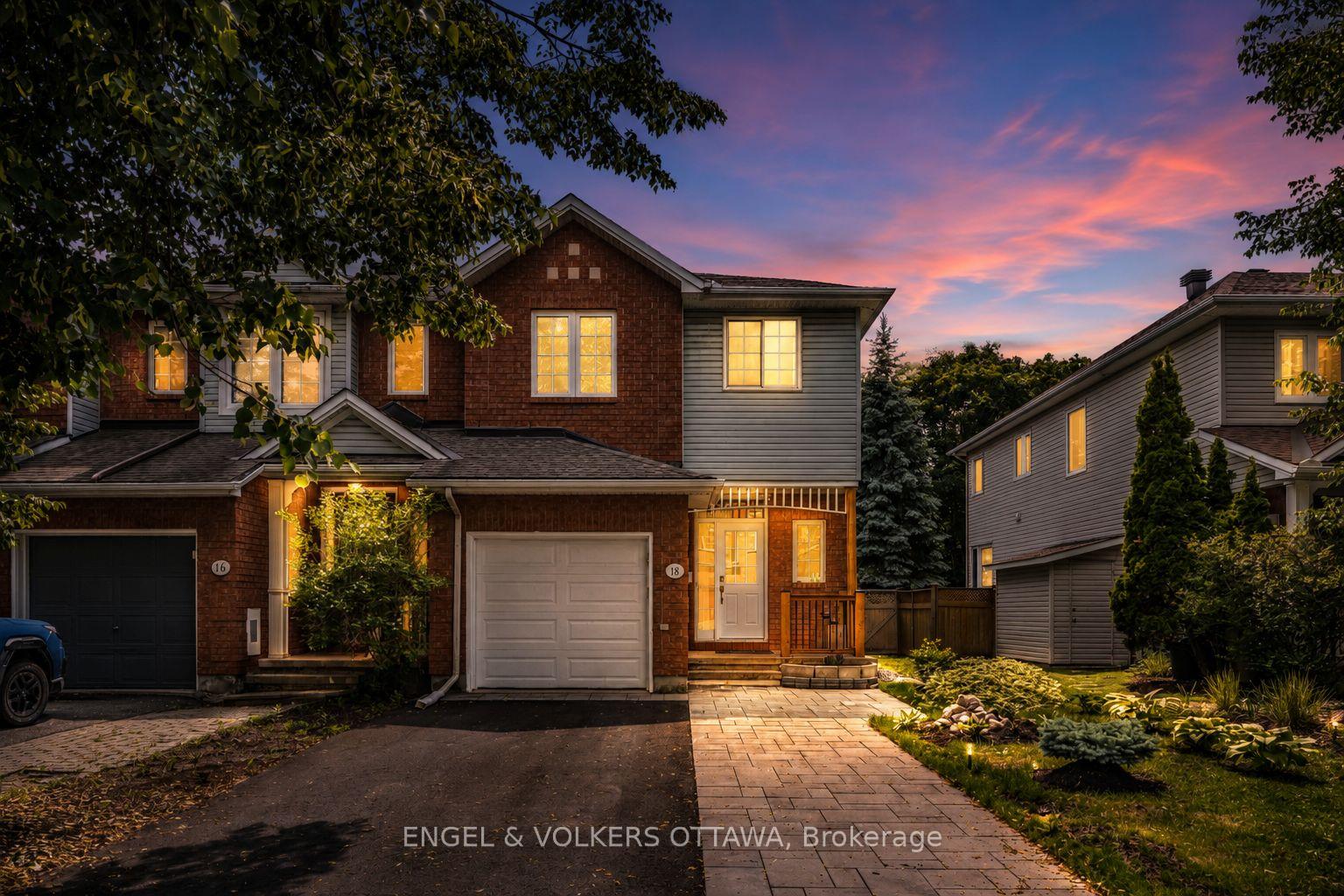 Photo 1 of 18 Cambray Lane, Ottawa, Kanata - Beaverbrook — HOMEH