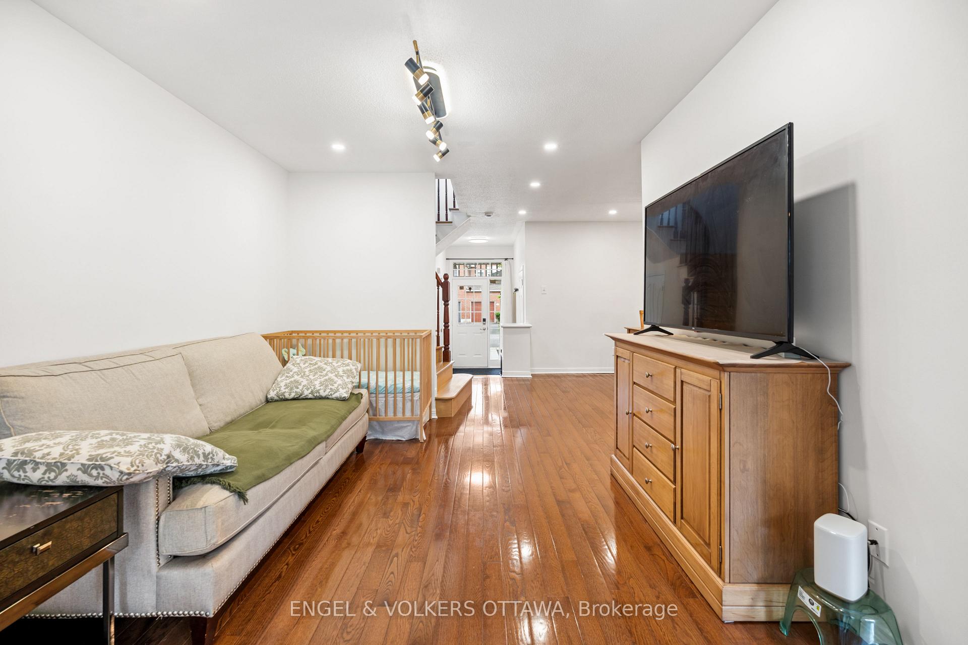 Photo 18 of 18 Cambray Lane, Ottawa, Kanata - Beaverbrook — HOMEH