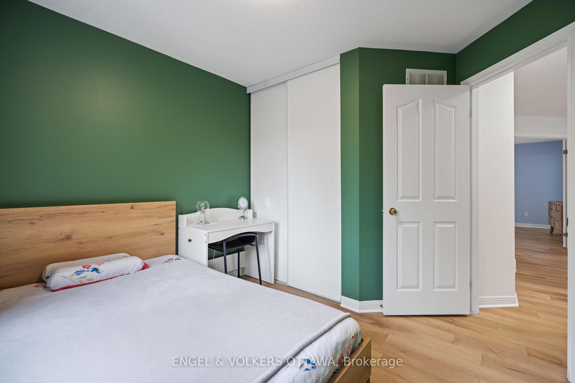 Photo 25 of 18 Cambray Lane, Ottawa, Kanata - Beaverbrook — HOMEH