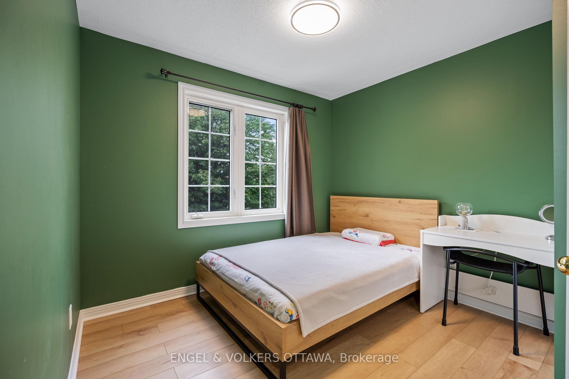 Photo 26 of 18 Cambray Lane, Ottawa, Kanata - Beaverbrook — HOMEH