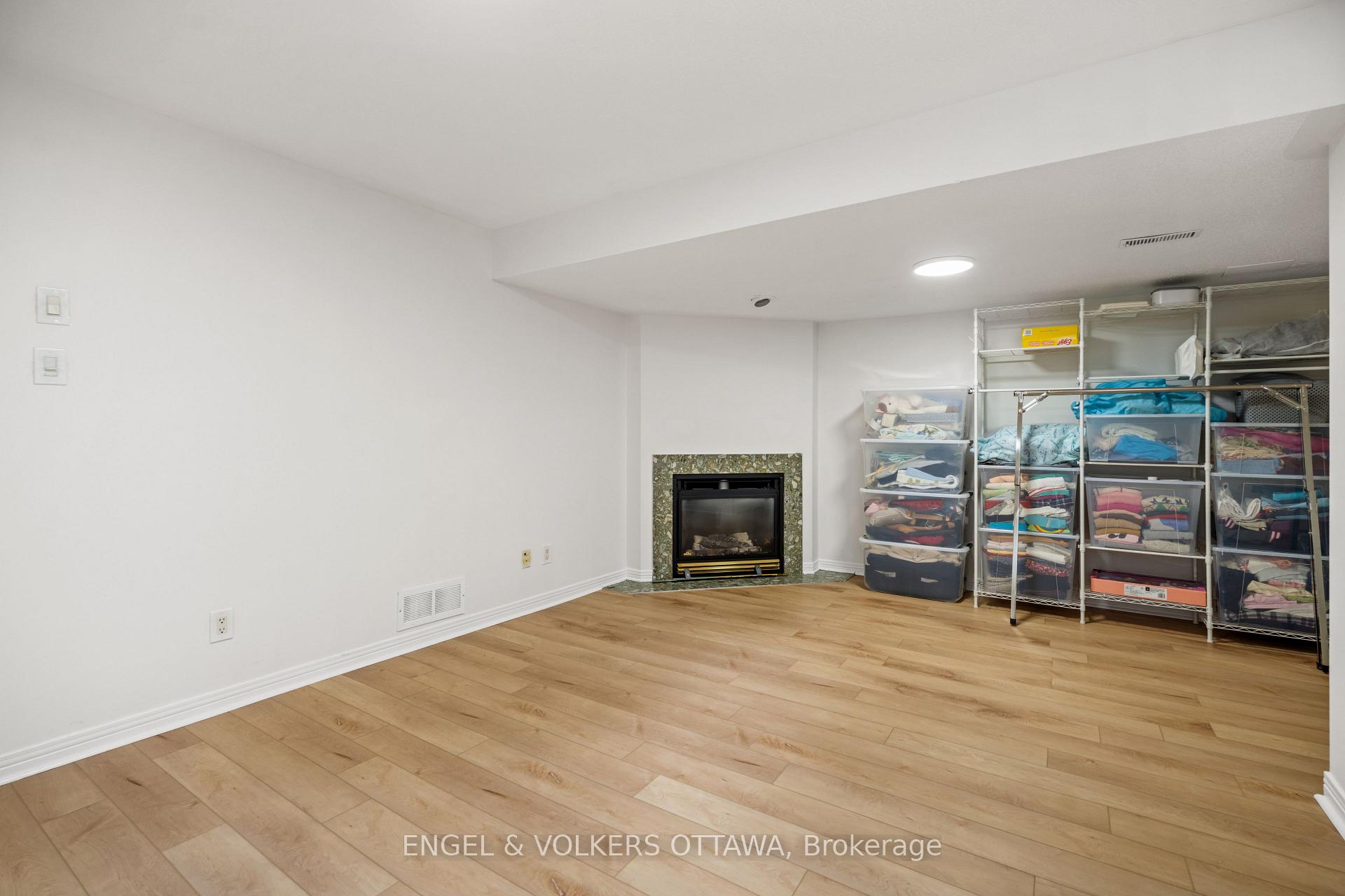 Photo 29 of 18 Cambray Lane, Ottawa, Kanata - Beaverbrook — HOMEH