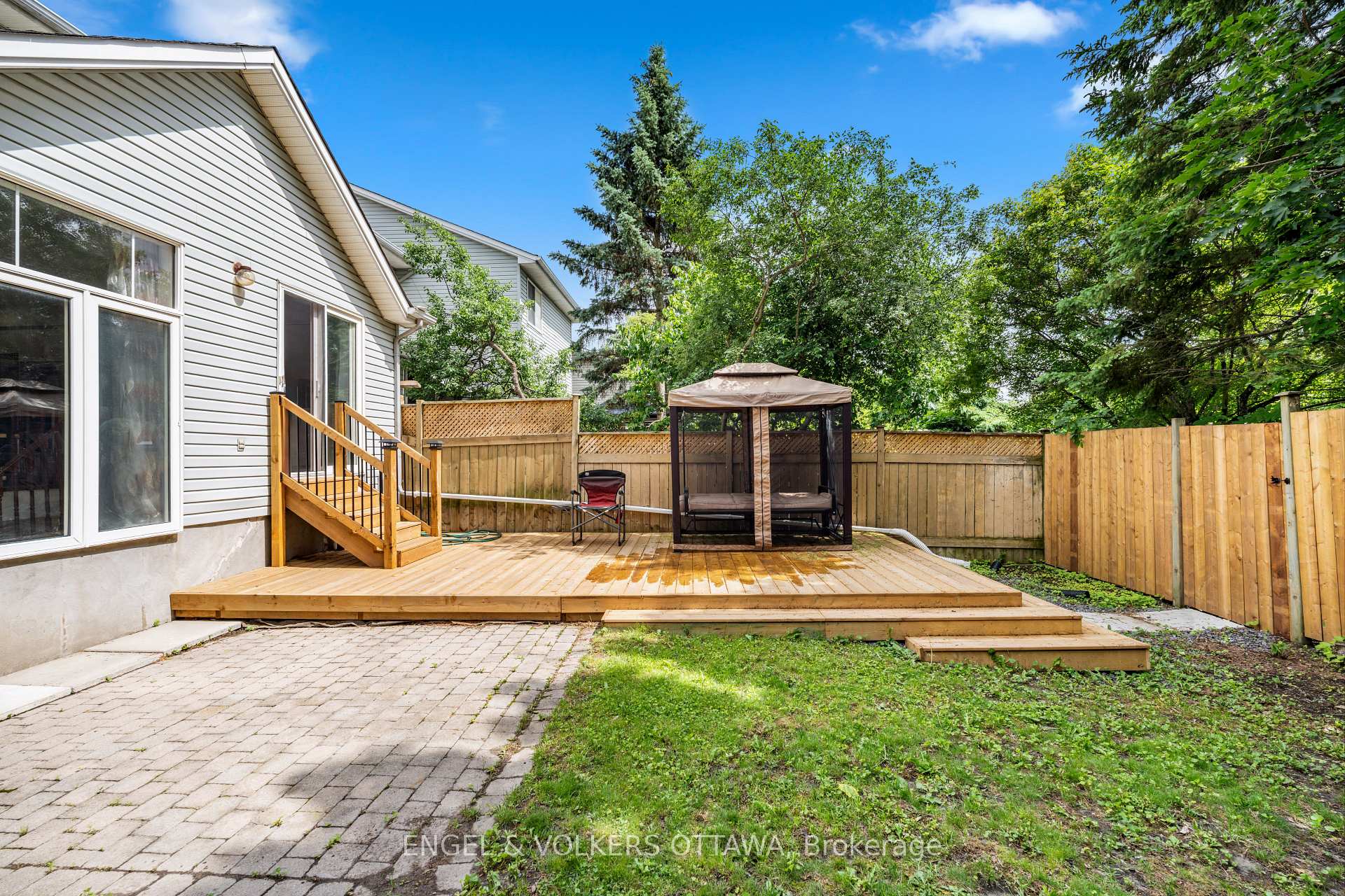 Photo 34 of 18 Cambray Lane, Ottawa, Kanata - Beaverbrook — HOMEH