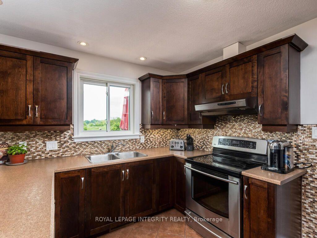 Photo 11 of 111 Comba Drive, Carleton Place, Carleton Place — HOMEH