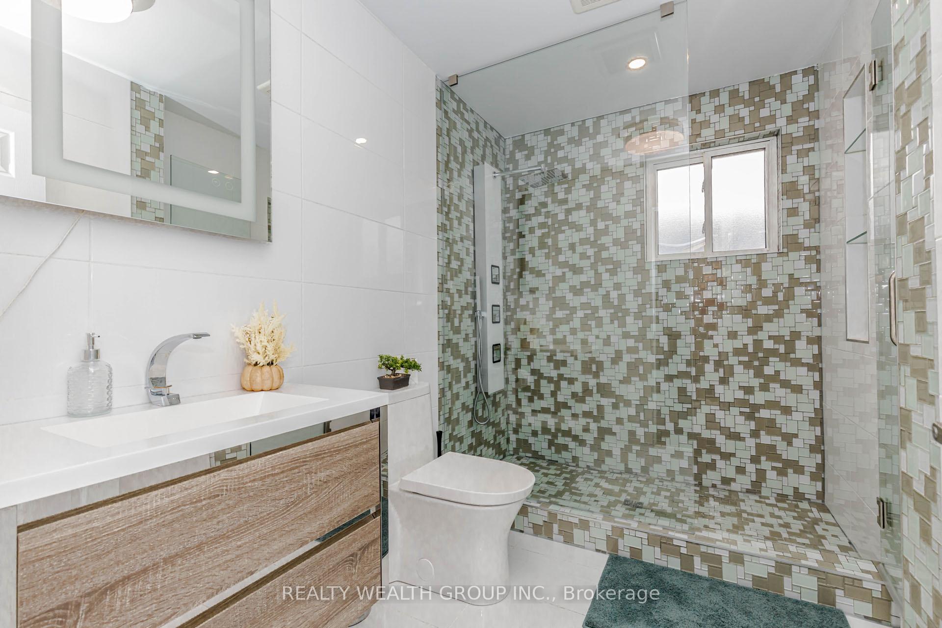 Photo 26 of 688 Antigua Crescent, Oshawa, Northglen — HOMEH