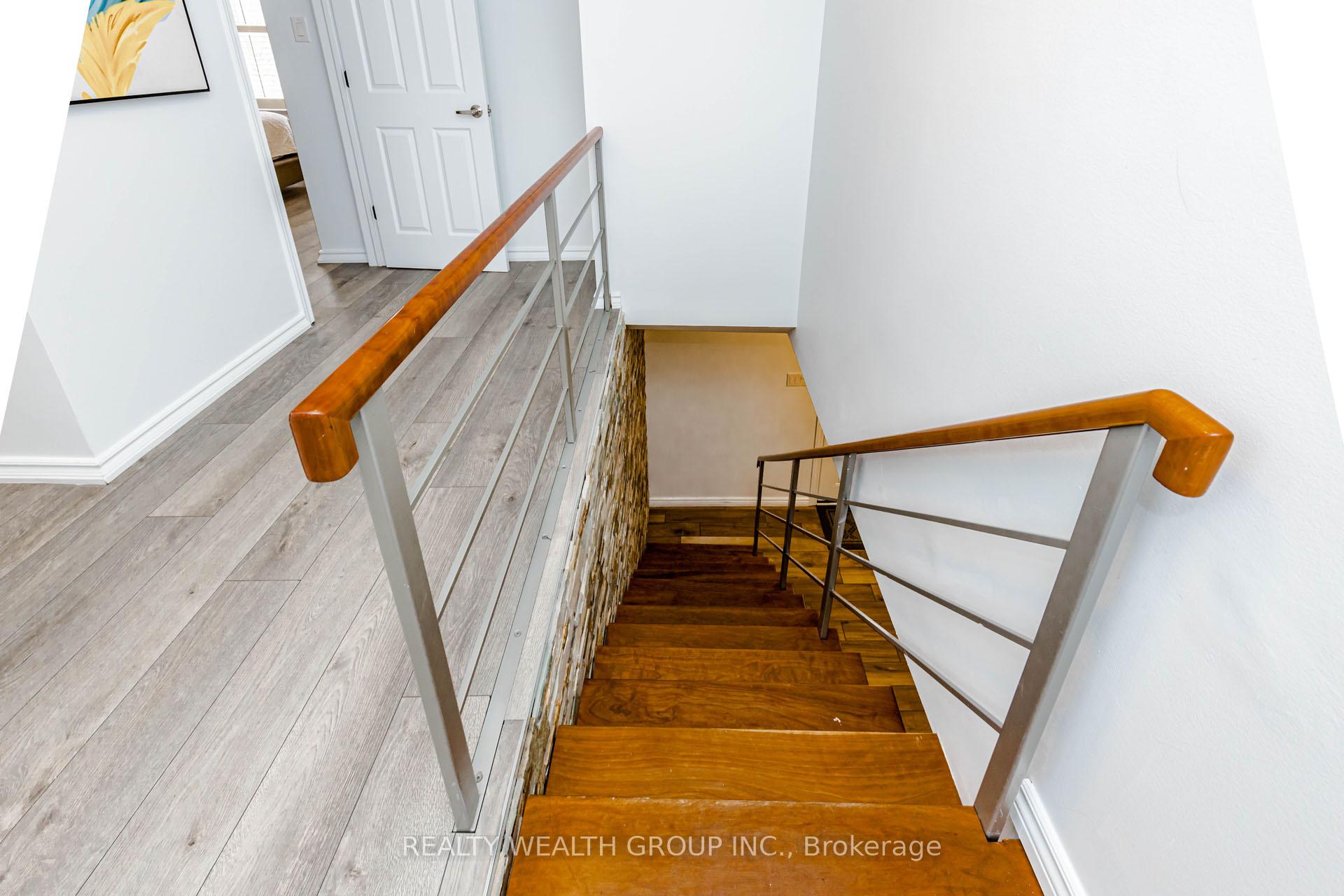 Photo 27 of 688 Antigua Crescent, Oshawa, Northglen — HOMEH