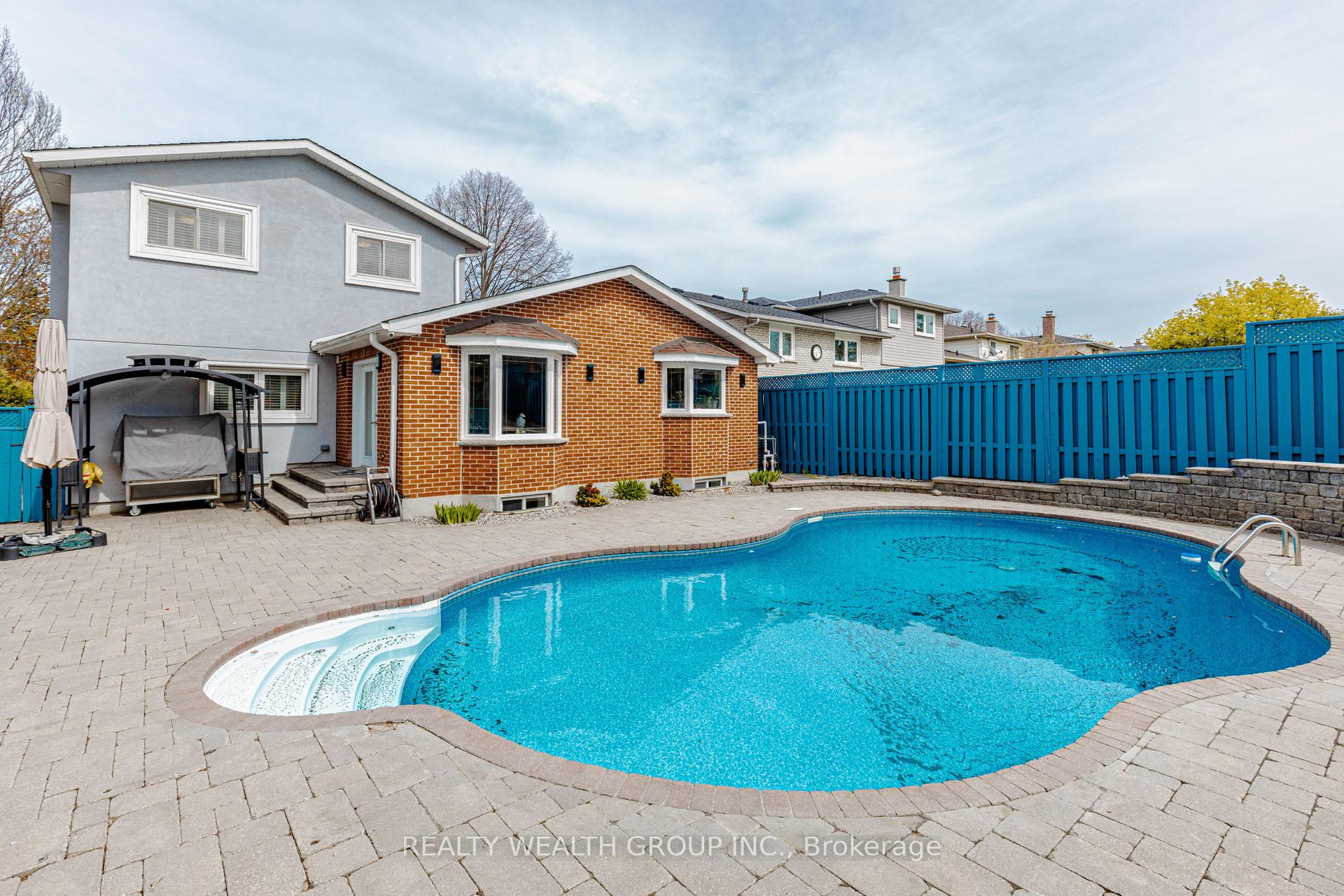 Photo 42 of 688 Antigua Crescent, Oshawa, Northglen — HOMEH